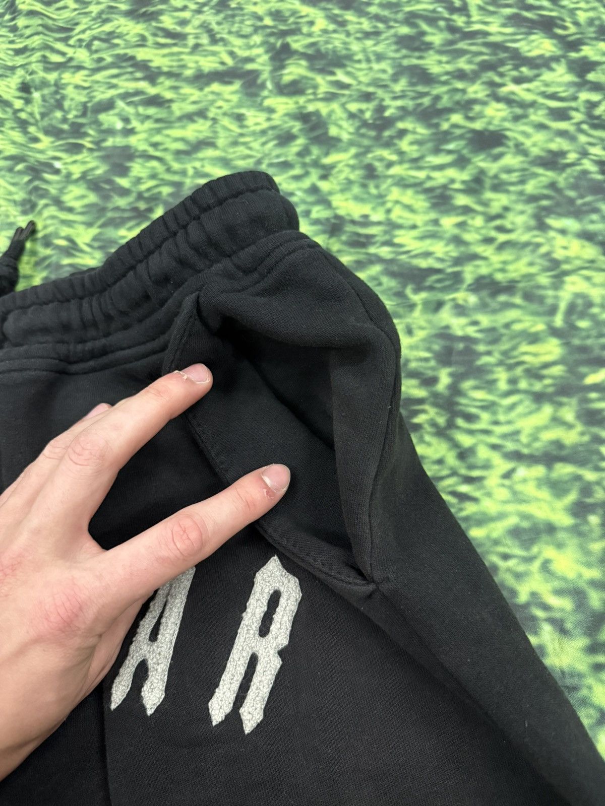Corteiz Trapstar Irongate Arch Sweatpants Size US 34 / EU 50 - 5 Thumbnail