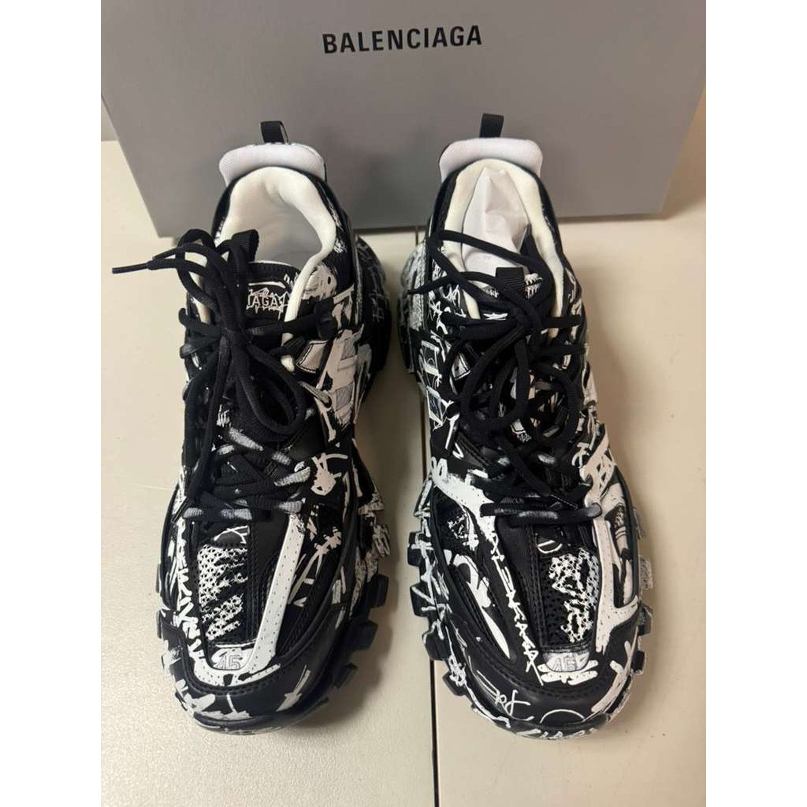 Balenciaga o1rshd1 Graffiti DirtyTrack Sneakers in Black/White Size US 12 / EU 45 - 8 Thumbnail