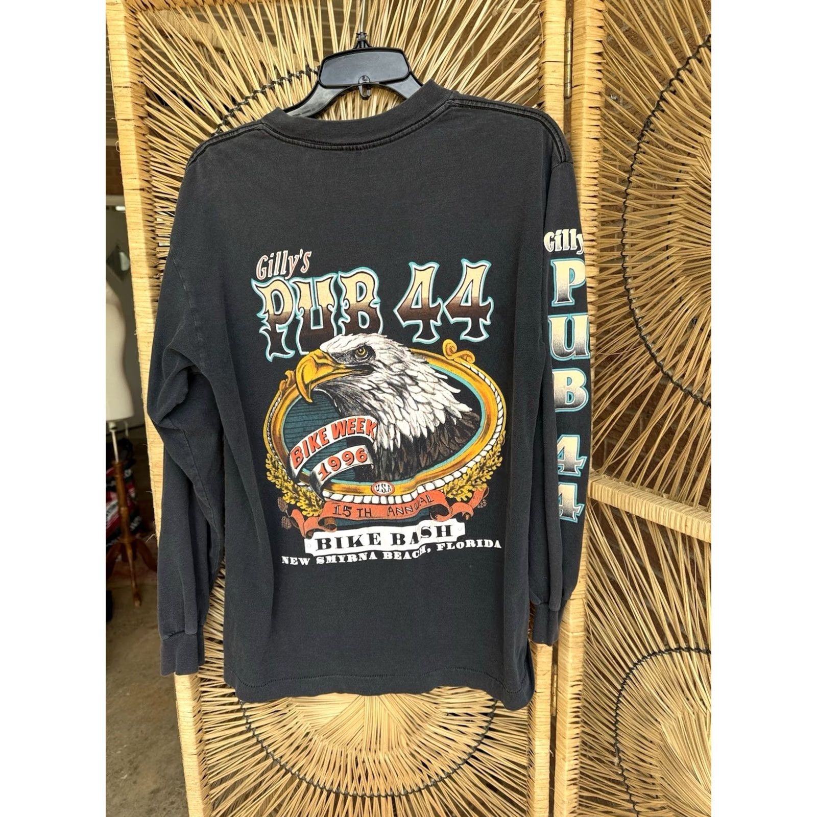 Vintage VINTAGE 1996 Gilly’s Pub 44 Bike Week XL Long Sleeve Eagle Biker Shirt Adults XL Black Graphic Back Pocket Front 100% Cotton Made in USA Softee Size US XL / EU 56 / 4 - 3 Thumbnail