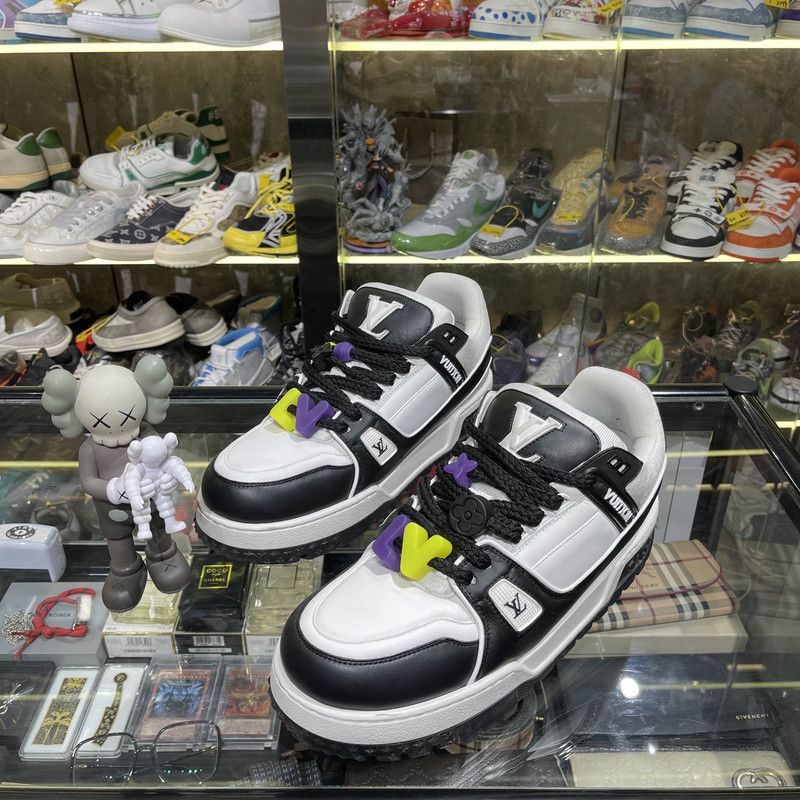 Louis Vuitton Louis Vuitton Trainer Maxi Low-top Sneakers for All 0079 Size US 11 / EU 44 - 1 Thumbnail