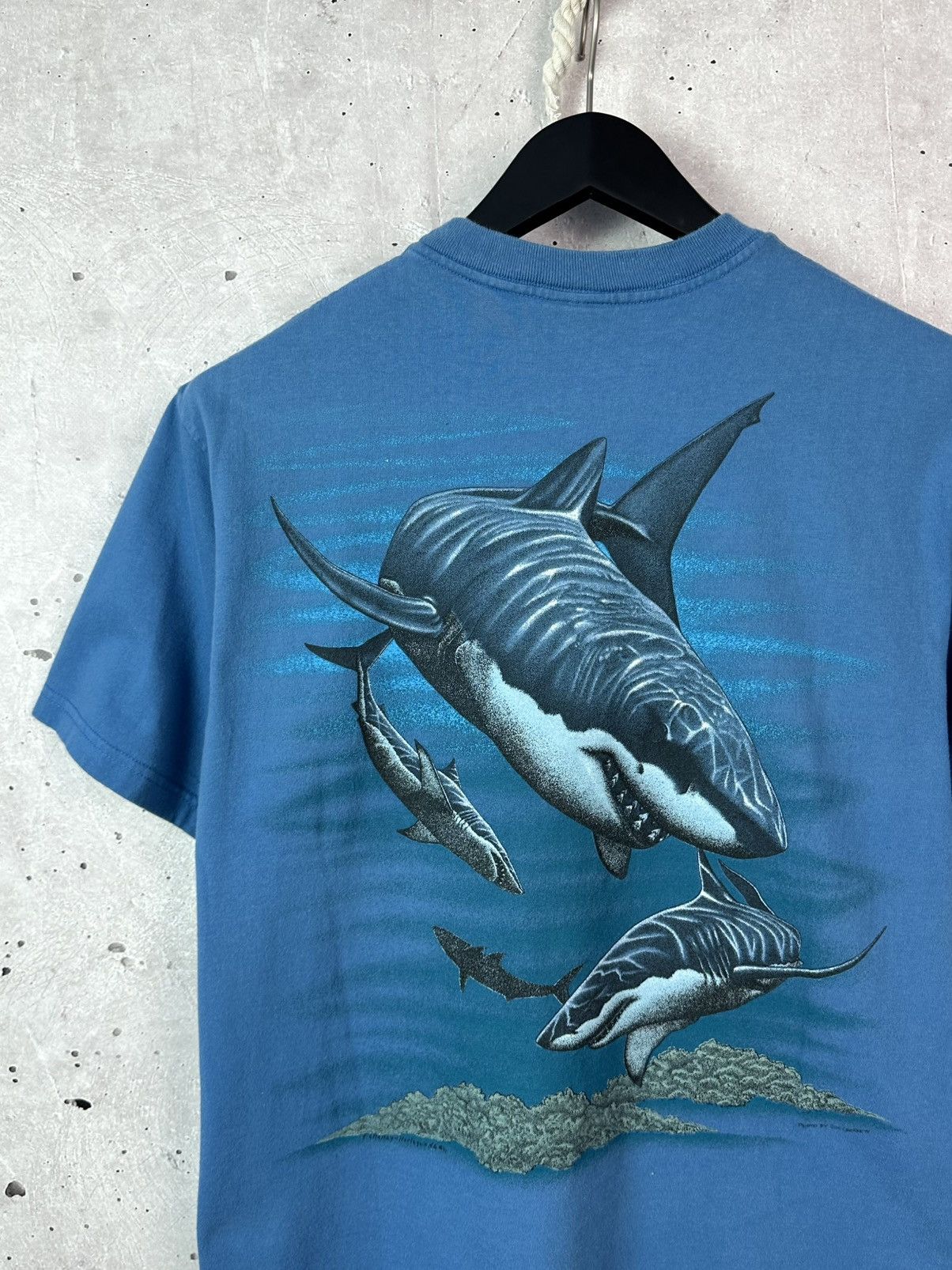 Vintage Vintage Harlequin 1993 Blue Cotton Sharks Short Sleeve Tee Size US M / EU 48-50 / 2 - 7 Thumbnail