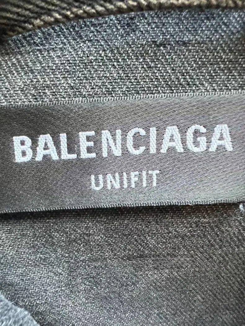 Balenciaga Balenciaga Wash-Dyed Graffiti Denim Jacket Size US L / EU 52-54 / 3 - 3 Thumbnail