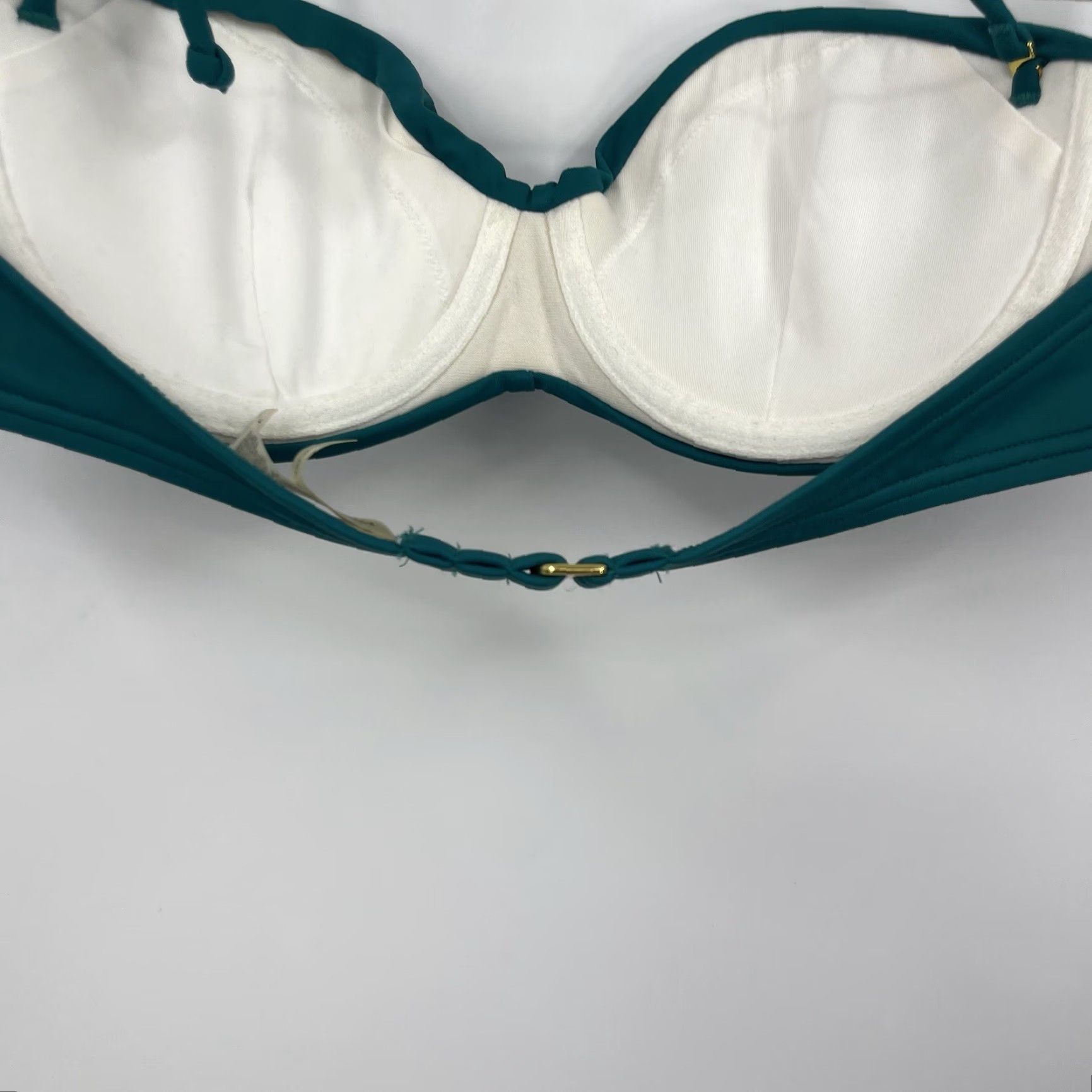 Victoria's Secret Victoria's Secret Bikini Top Womens Medium Green Halter Swimwear Leopard A Cup Size M / US 6-8 / IT 42-44 - 7 Thumbnail