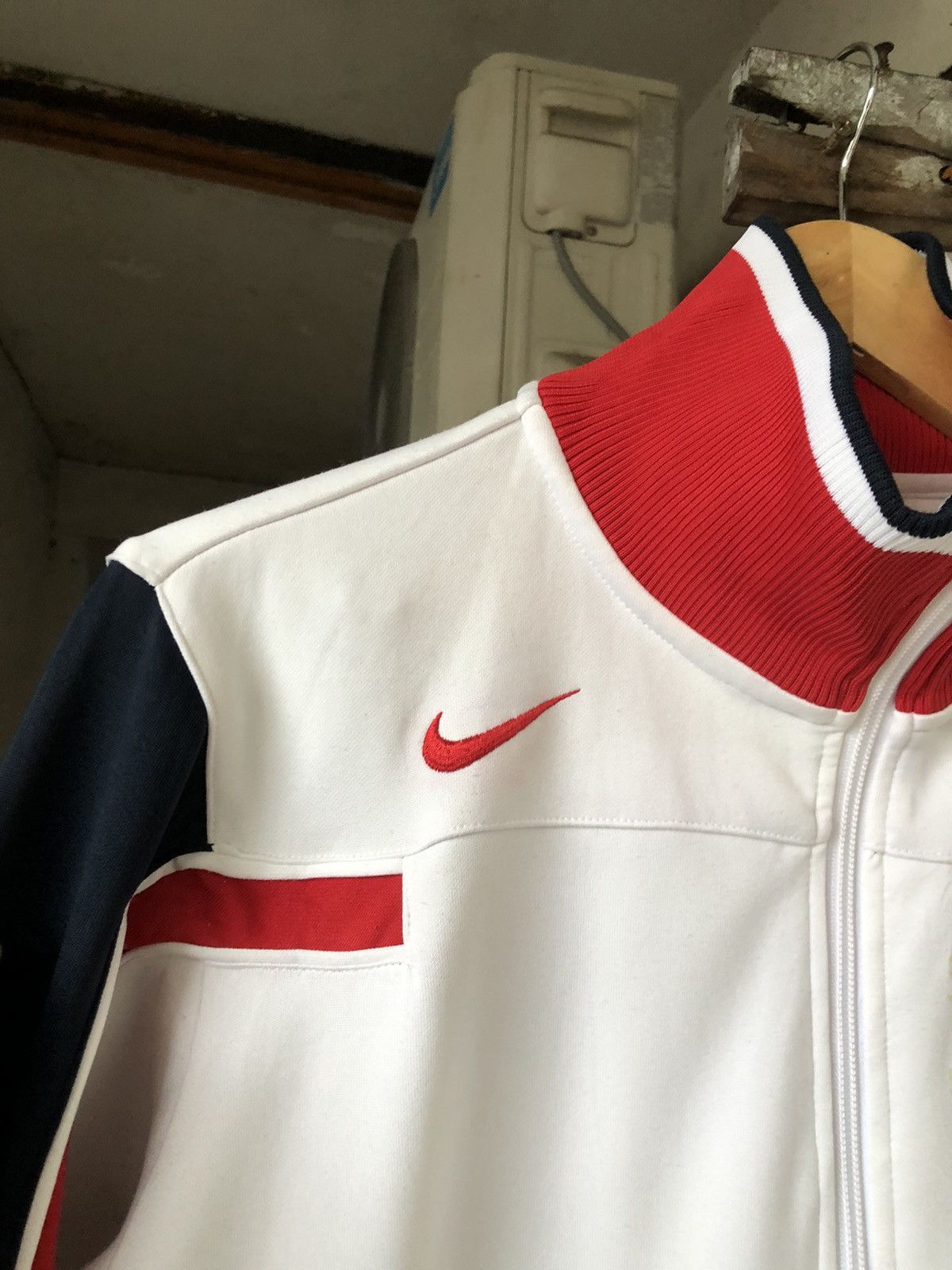 Nike Rare❗️2010 Nike England Tree Lion Tracktop Jacket Size US S / EU 44-46 / 1 - 5 Thumbnail