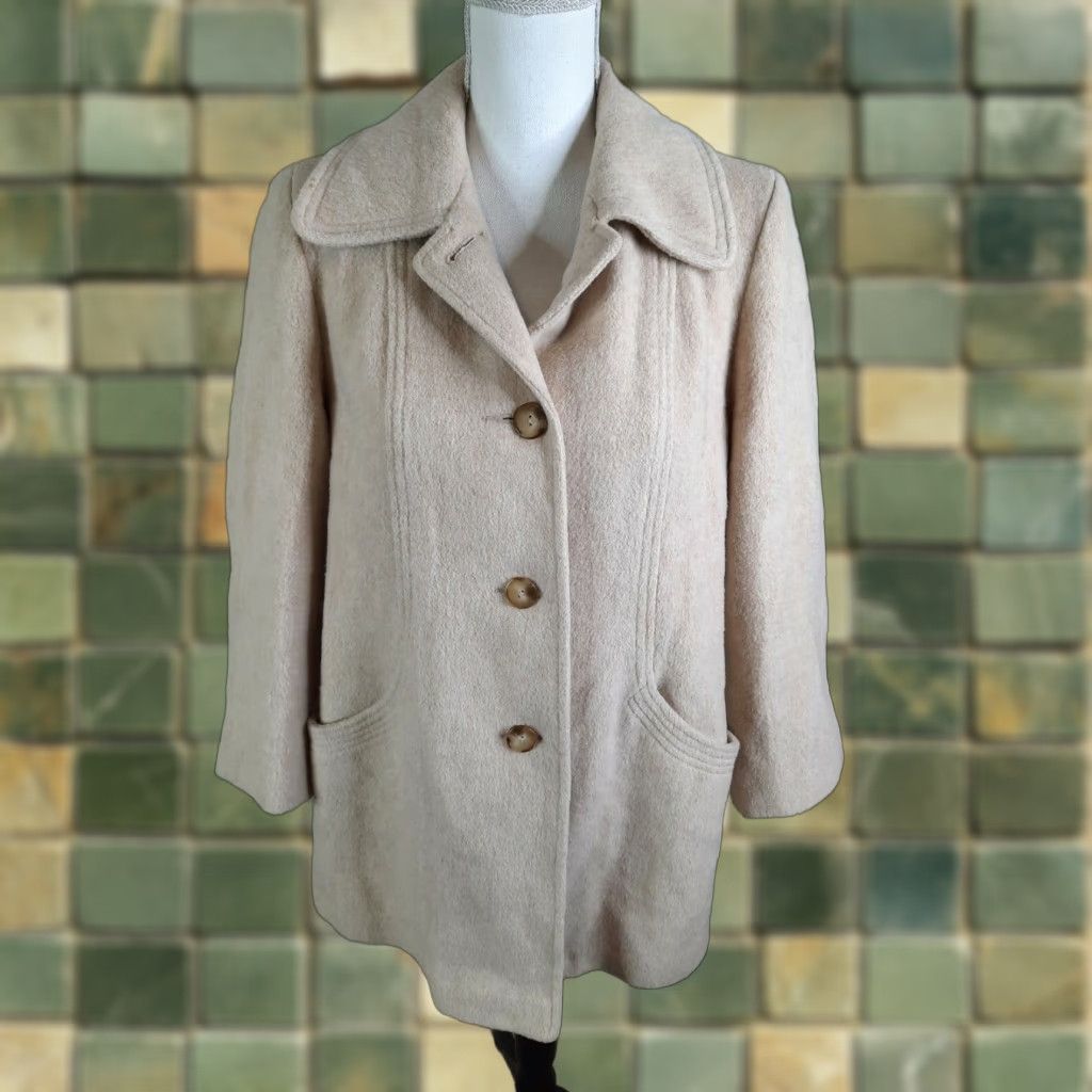 Vintage VINTAGE Herman Kay Coat Wool Blend Beige Tan Womens Petite Sz 10 Made in USA Size L / US 10 / IT 46 - 1 Thumbnail
