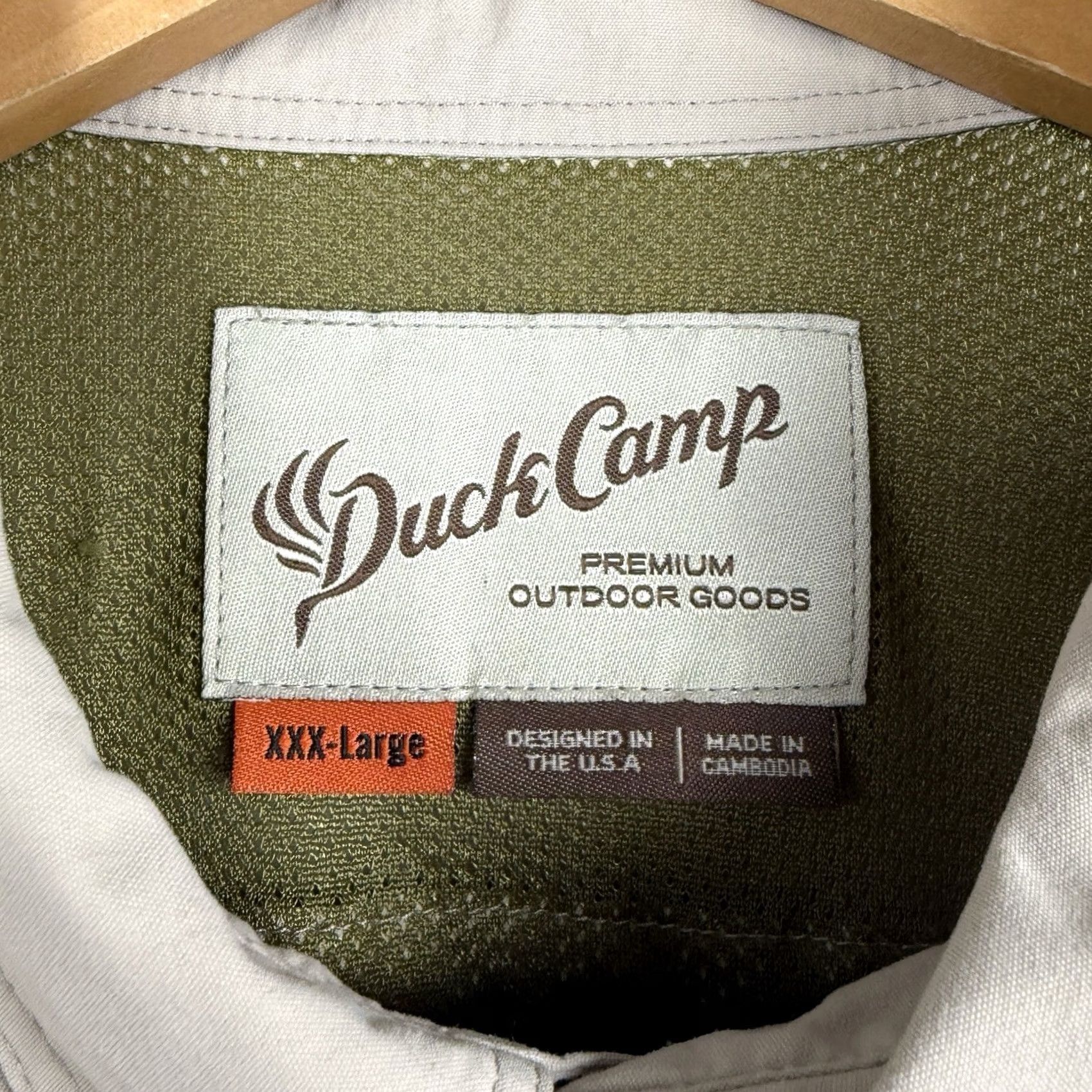 Vintage Duck Camp Shirt Mens 3XL Beige Short Sleeve Nylon Polyester Button-Up Embroidered Outdoor Casual Vintage: No (omit) Size US XXL / EU 58 / 5 - 5 Thumbnail