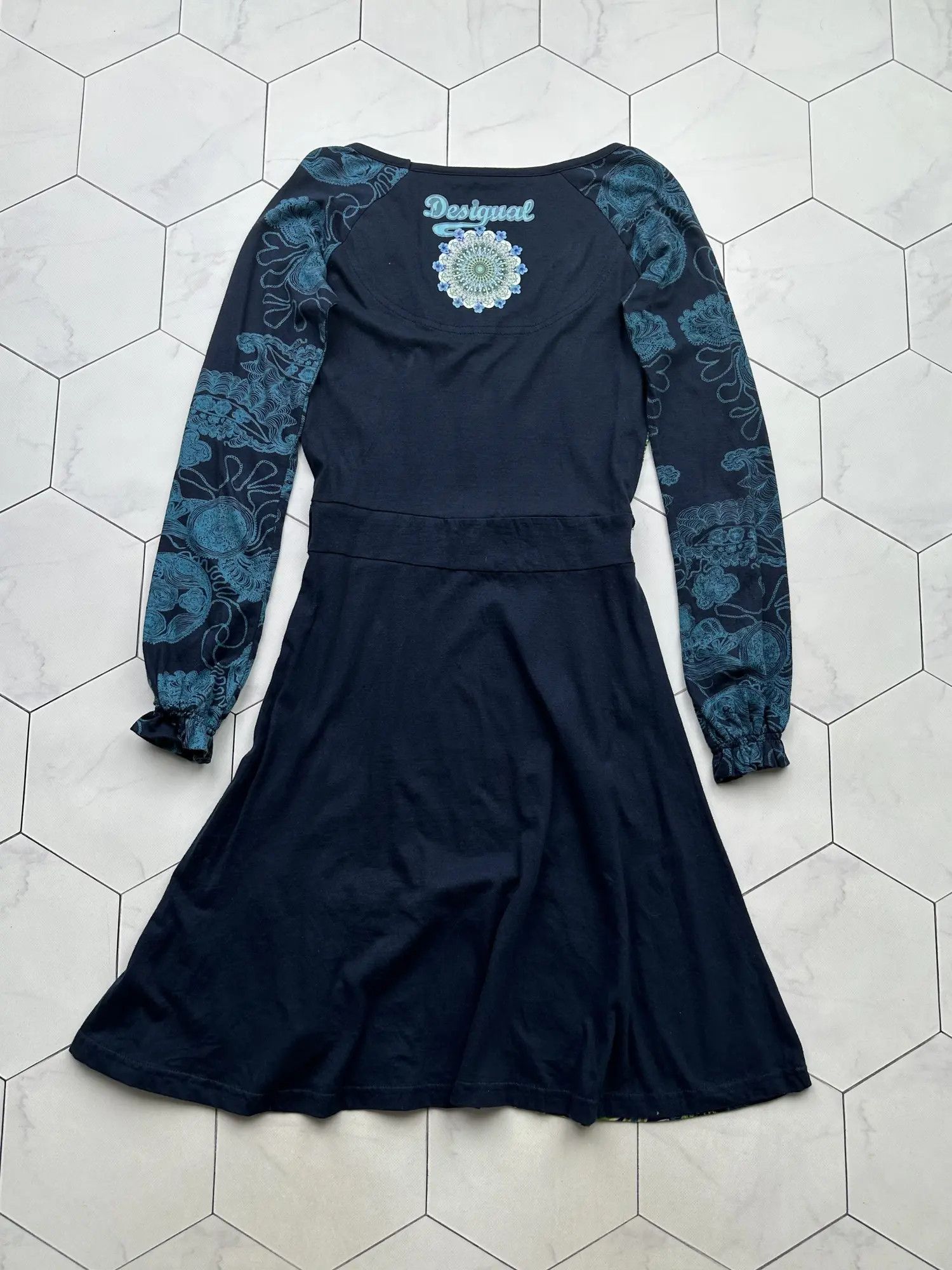 Desigual Desigual Printed Dress (B391) Size M / US 6-8 / IT 42-44 - 7 Thumbnail