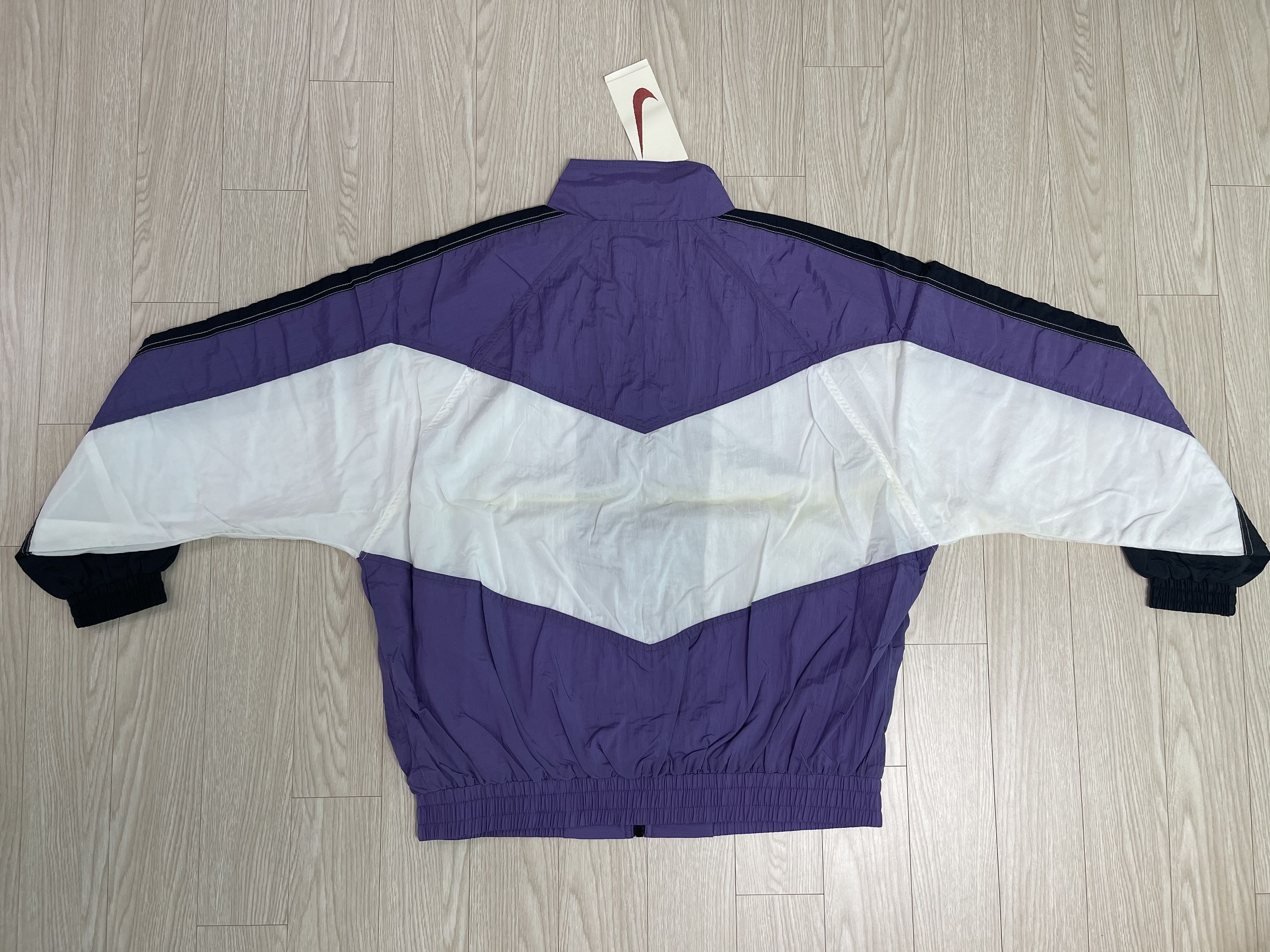 Nike Nike Red Tag 90’s Vintage Nylon Jacket L-1 Size US L / EU 52-54 / 3 - 5 Thumbnail