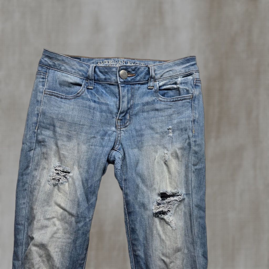 American Eagle Outfitters American Eagle Outfitters Jeans Denim Light Wash Distressed 2 Womens Jegging Stretch 5-Pocket Design Regular Blue Pants 90s Womens Size 26" / US 2 / IT 38 - 1 Thumbnail