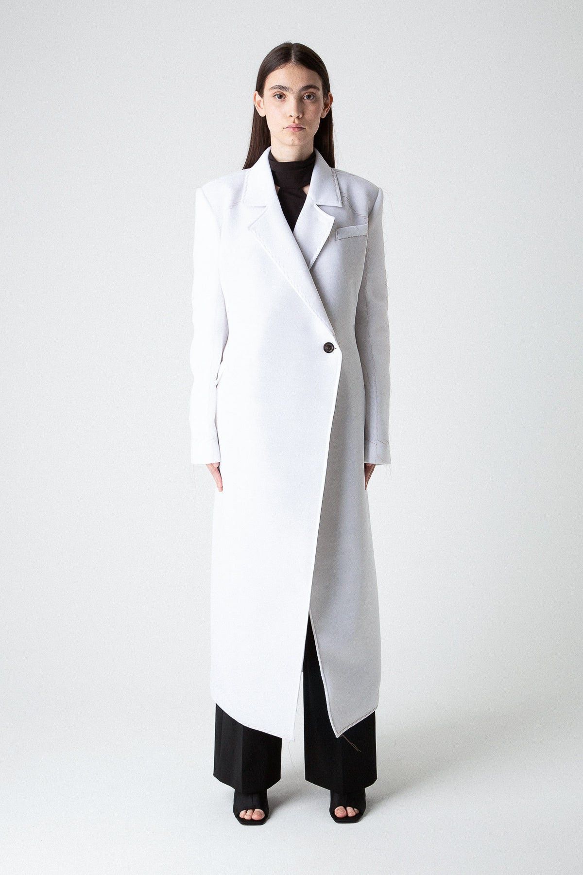 Peter Do $3605 Peter Do Embroidered Ao Dai Coat Size XS / US 0-2 / IT 36-38 - 1 Thumbnail