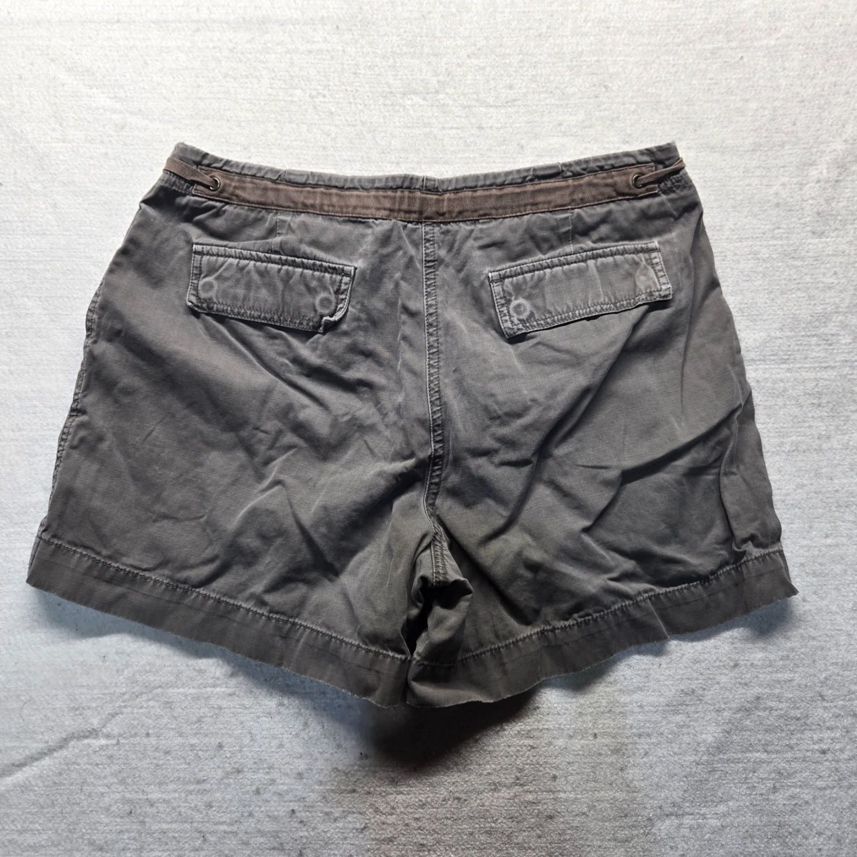 J.Crew J.CREW Women's Chino Shorts Adult Size 6 Gray Flat Front Casual Classic Twill Size 28" / US 6 / IT 42 - 7 Thumbnail