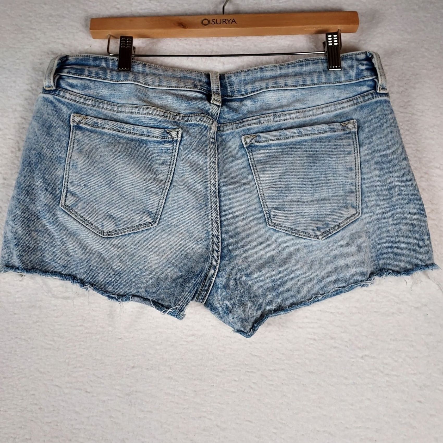 Vintage KanCan Womens 31 Low Rise Cutoff Denim Shorts Light Wash Blue 5-Pocket Button Denim Shorts Summer Spring Womens Size 24" / US 00 / IT 34 - 2 Thumbnail