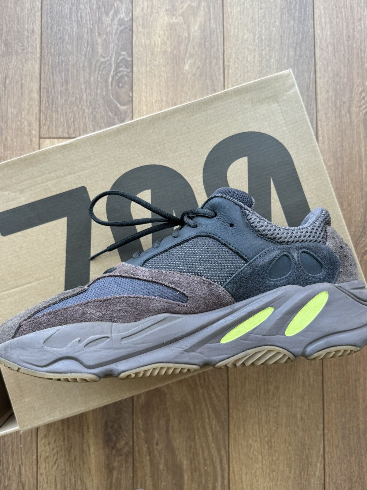 Yeezy Adidas Yeezy Boost 700 Mauve Sneakers Size US 11.5 / EU 44-45 - 2 Thumbnail