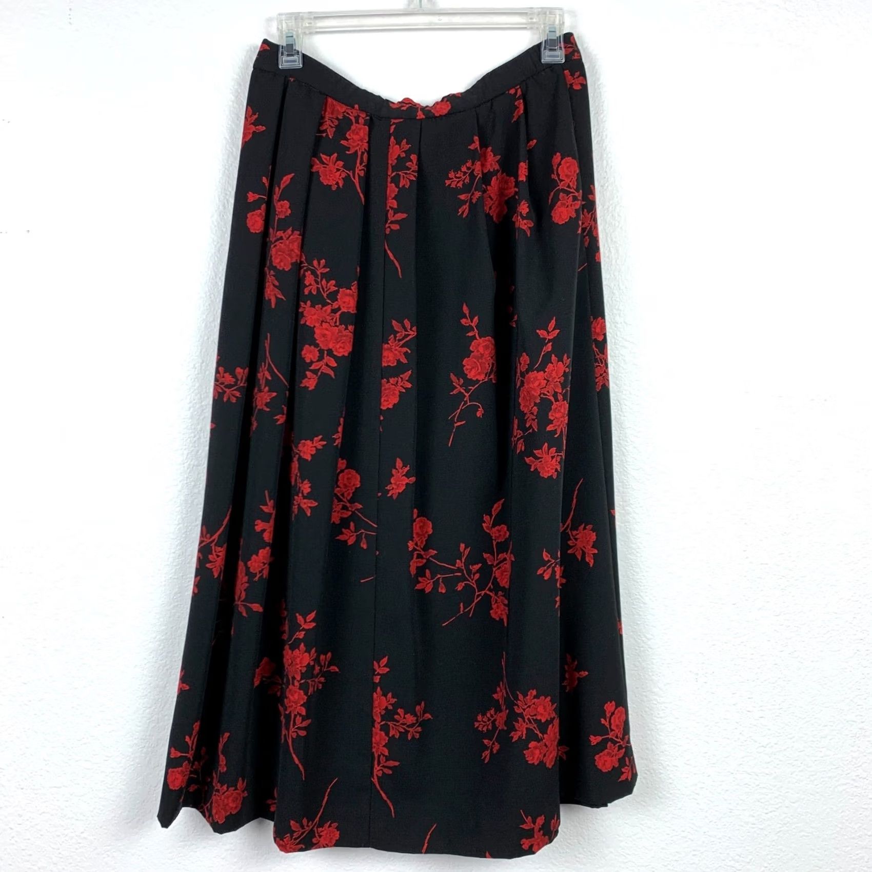 Vintage VINTAGE Koret Petites Black Red Romantic Flowy Long Skirt 10P Petite 1990s Womens Black Skirt Size 32" / US 10 / IT 46 - 3 Thumbnail