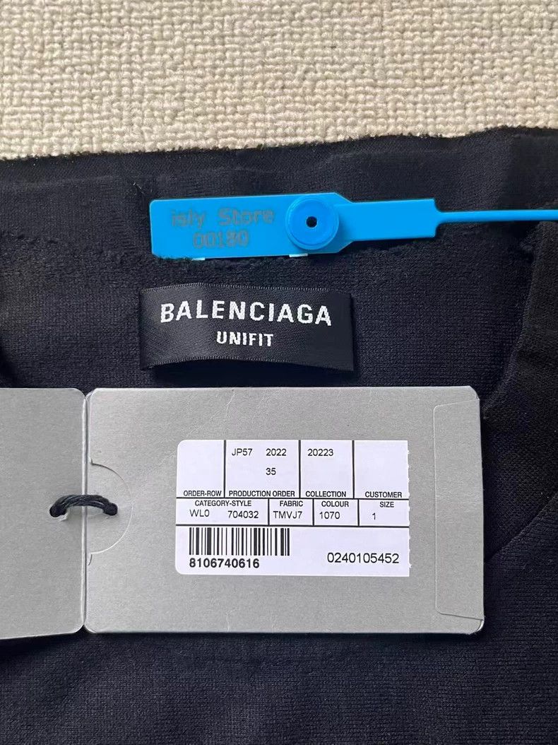Balenciaga Balenciaga size 1 Solid Logo printed slouchy crewneck pullo Size US XS / EU 42 / 0 - 4 Thumbnail