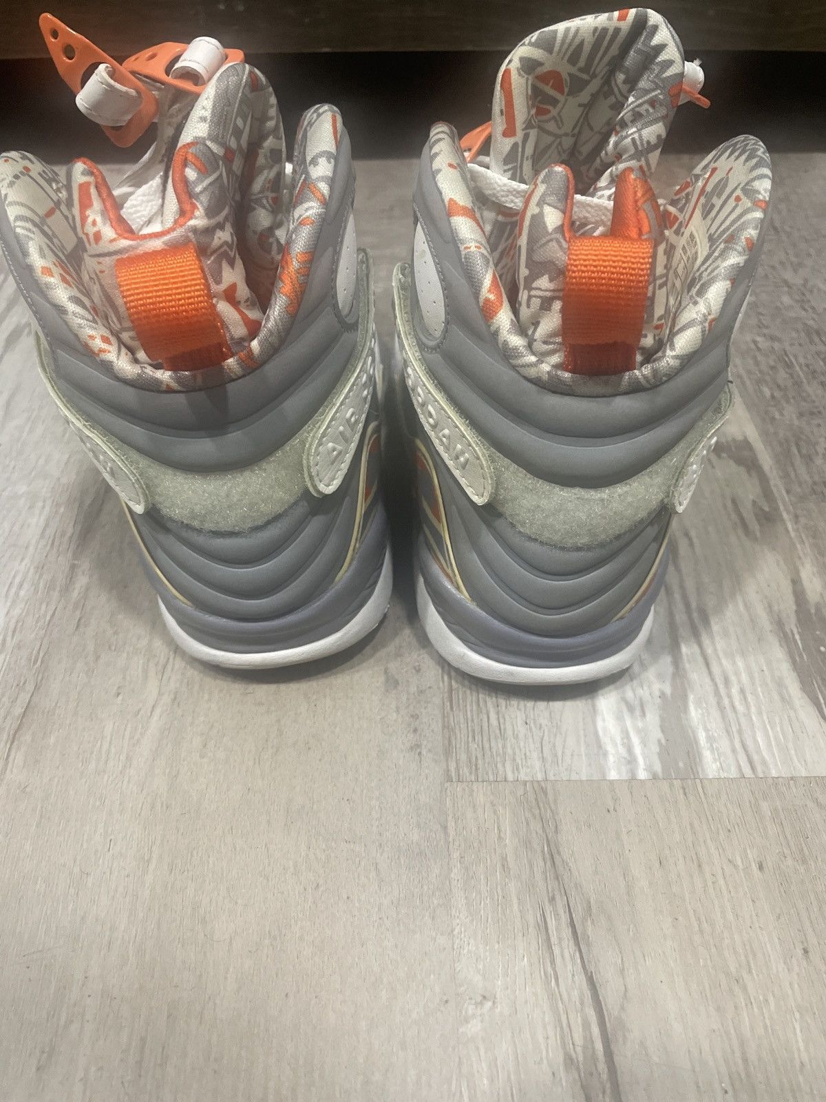 JORDAN (ORANGE WHITE 8s)