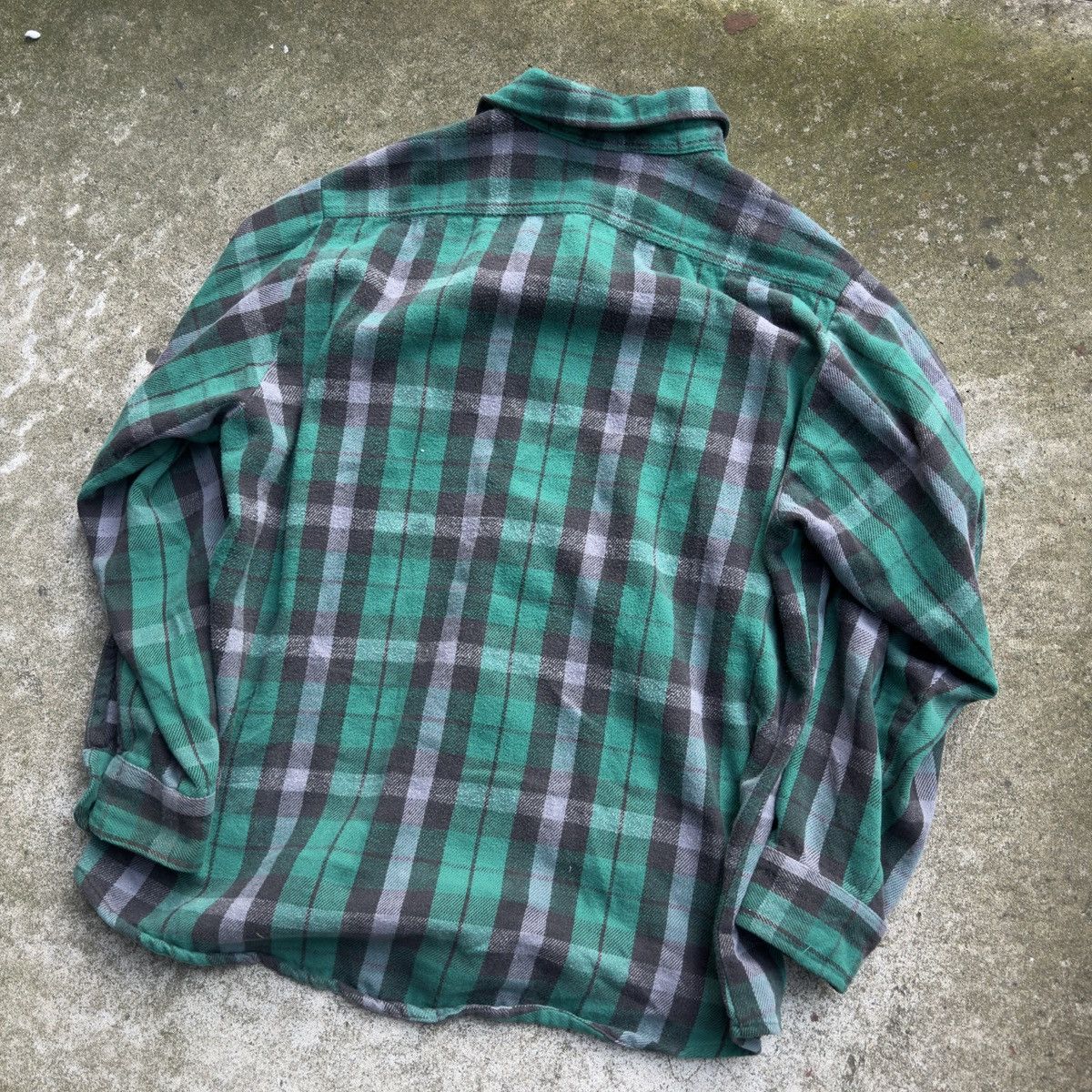 Vintage Thrashed Faded Distressed Plaid Flannel Shirt ERD Grunge Size US XL / EU 56 / 4 - 8 Thumbnail