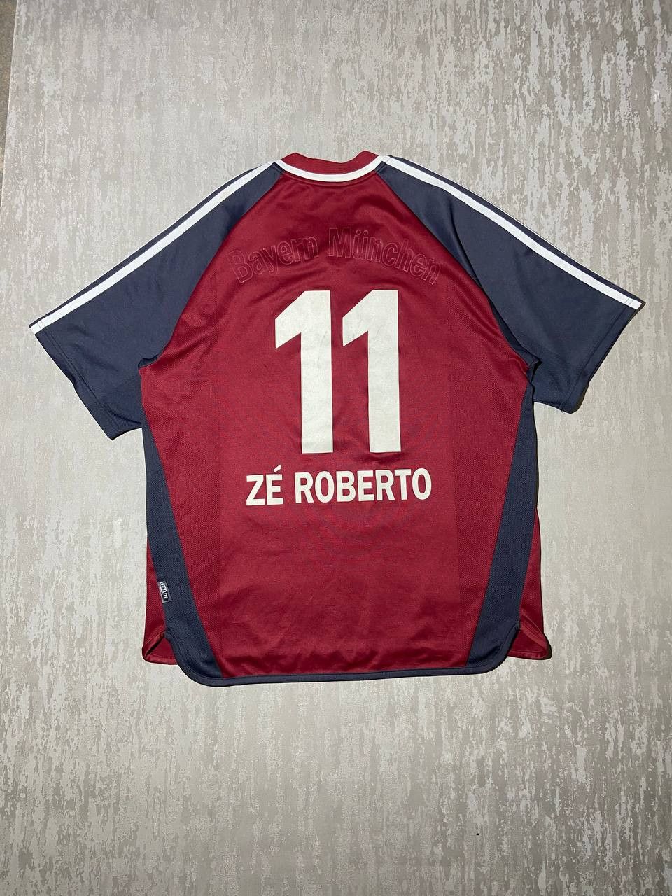 Adidas × Vintage Adidas FC Bayern Munich Jersey Z-Roberto 2002/03 T-Mobile Size US XL / EU 56 / 4 - 11 Thumbnail