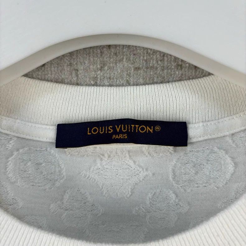 Louis Vuitton Louis Vuitton SS24 solid color three-flower full-print rou Size US XL / EU 56 / 4 - 4 Thumbnail