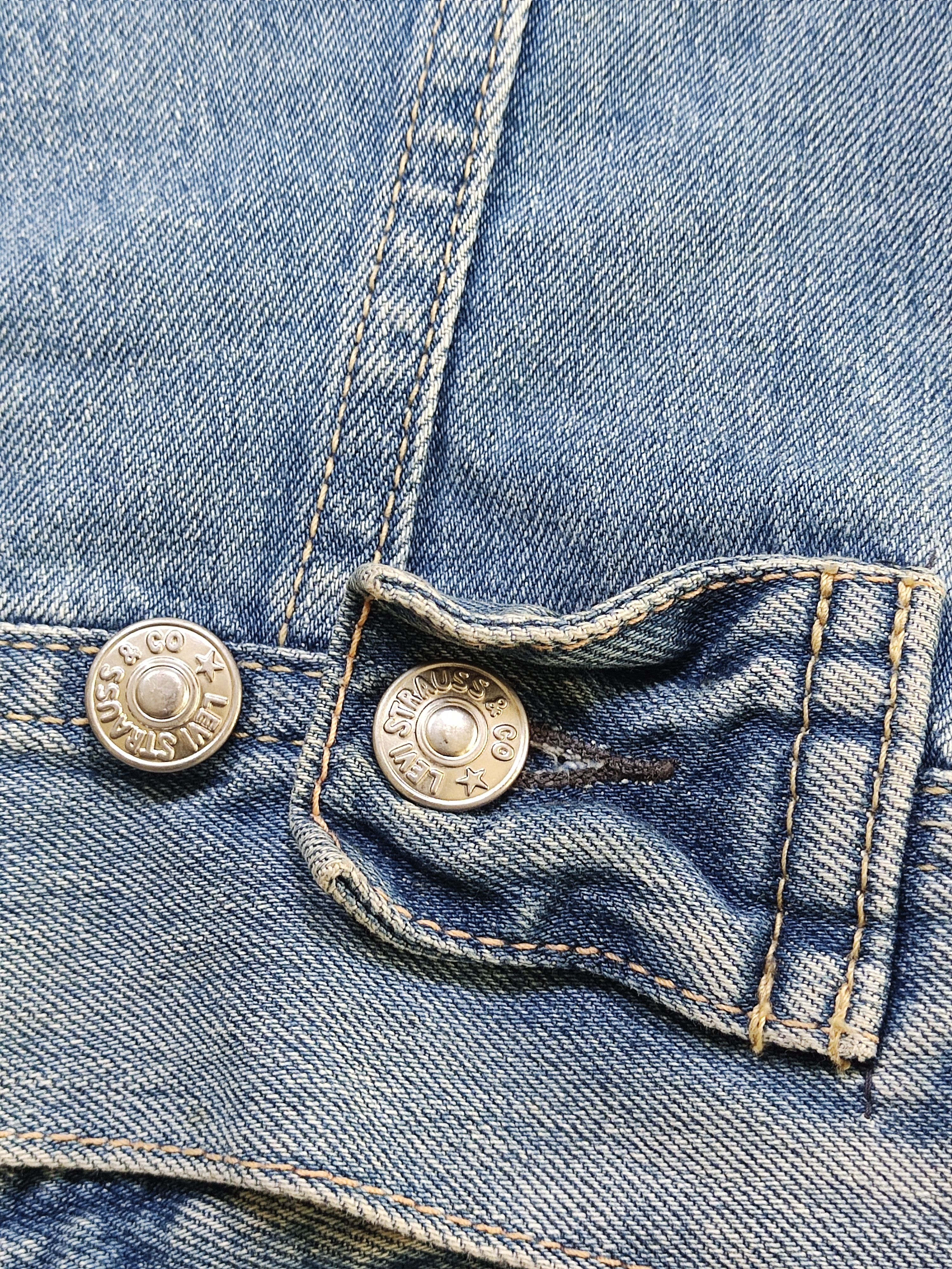Levi's Levi’s Vintage Distressed faded Denim Trucker Jacket Size M Size M / US 6-8 / IT 42-44 - 14 Thumbnail