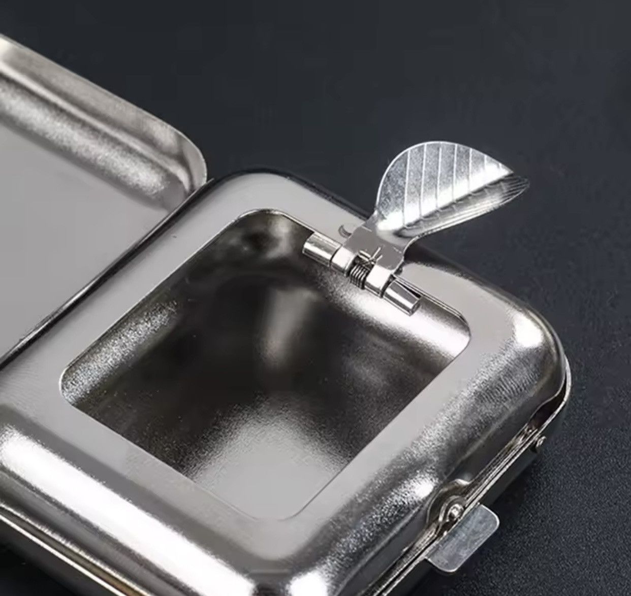 Vintage Portable Ashtray, Metal Pocket Ashtray Size ONE SIZE - 6 Thumbnail