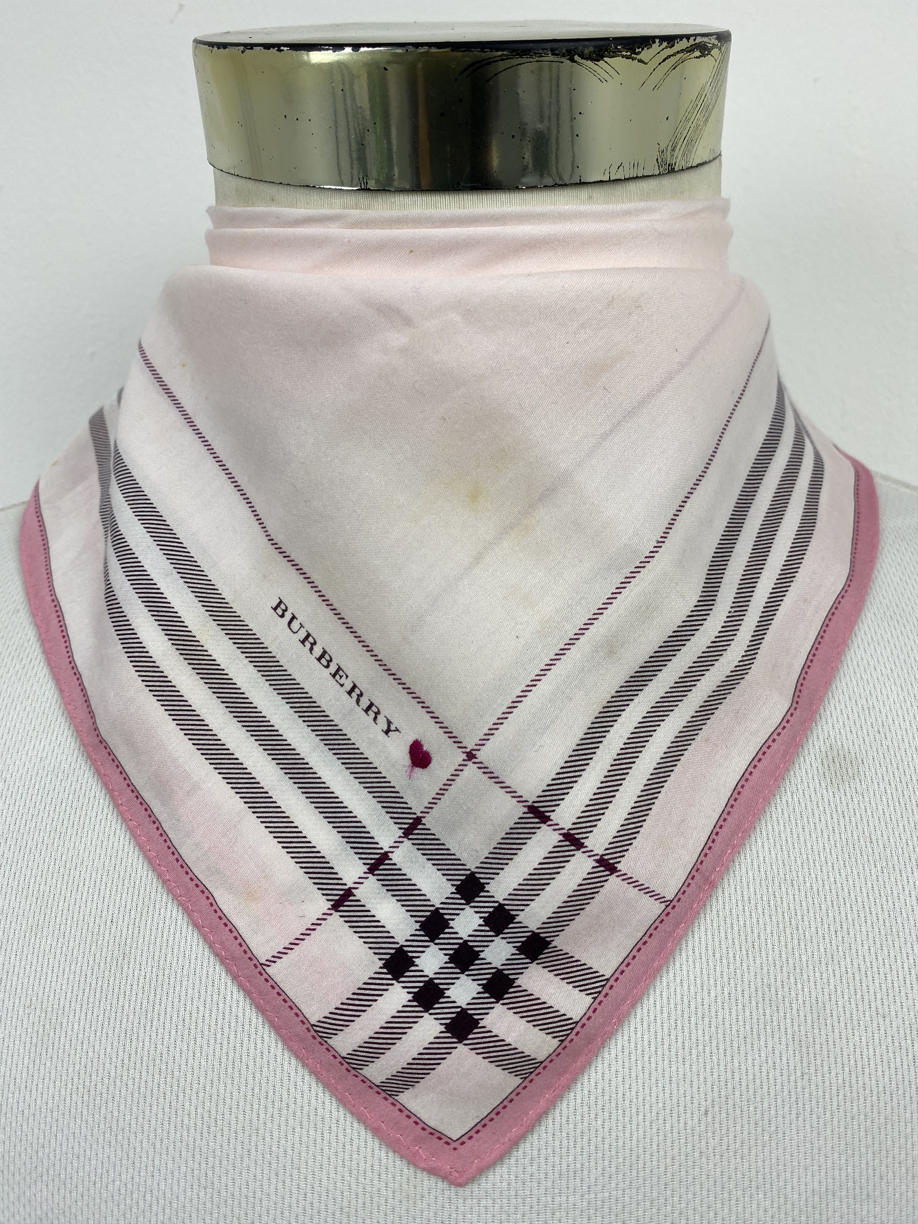 Burberry Vintage Burberry Handkerchief / Neckerchief HKC1160 Size ONE SIZE - 1 Thumbnail