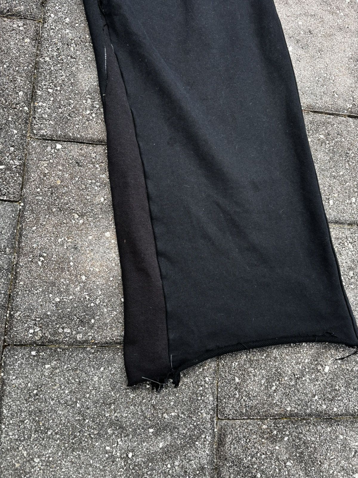 Vintage black wide leg flared sweats Size US 30 / EU 46 - 5 Thumbnail