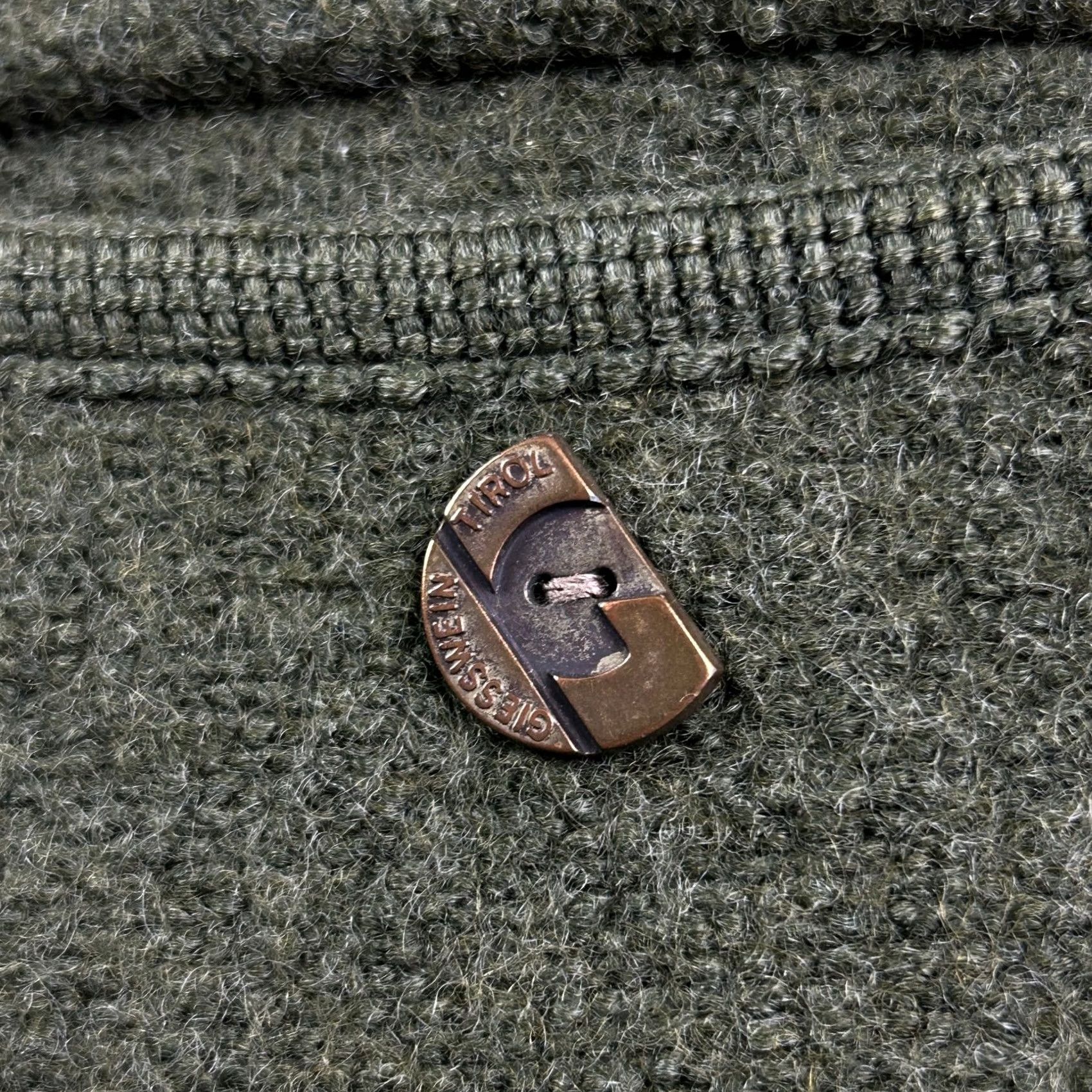 Vintage VINTAGE Giesswein G Tirol Vest Green 50 Pure New Wool Grandpa Thick Heavy Pocket Size US M / EU 48-50 / 2 - 6 Thumbnail