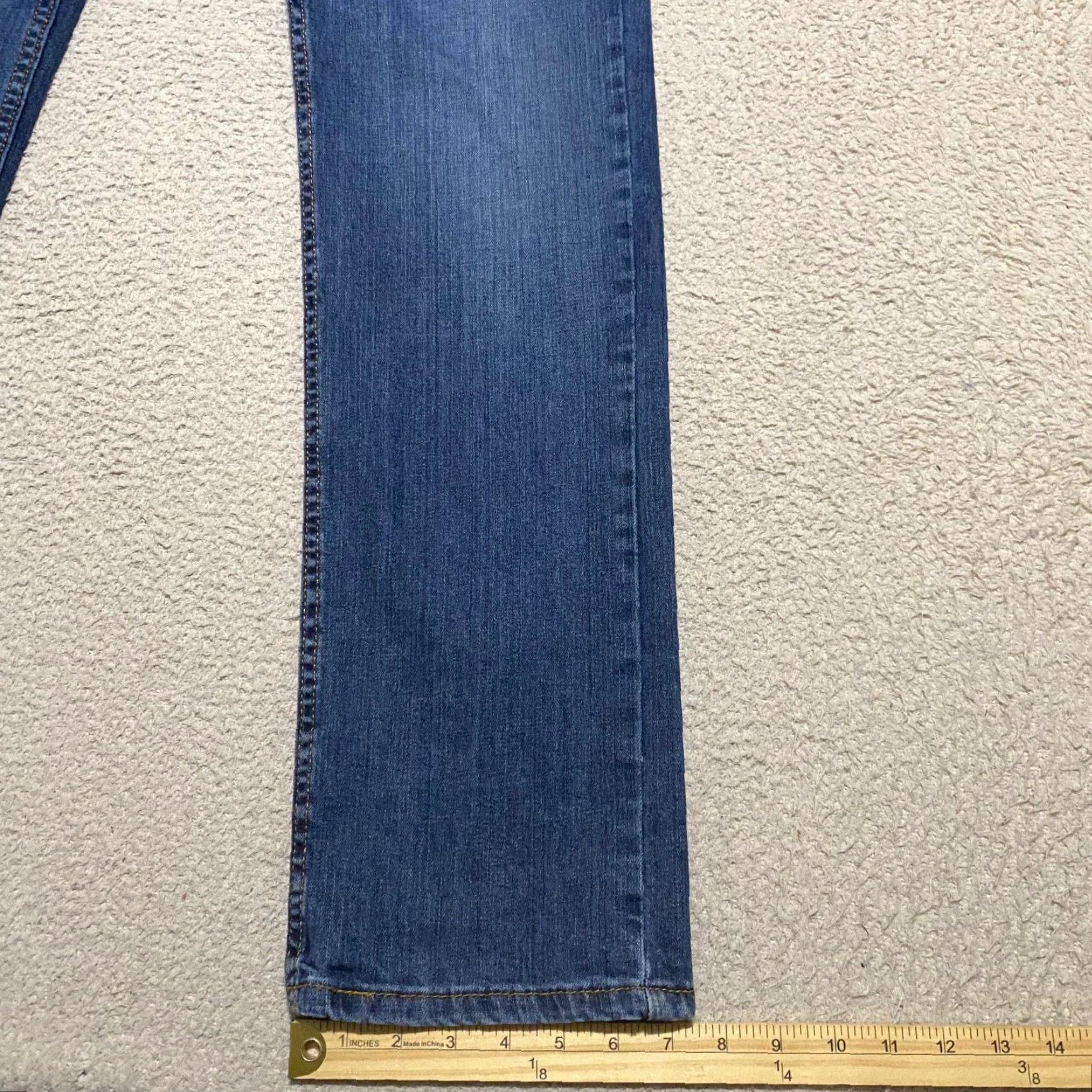 Levi's Levi's 559 Jeans Mens 30x34 Blue Denim Medium Wash Relaxed Straight Mid Rise 5-Pocket Design Navy Mens Jeans 559 500 Series Size US 30 / EU 46 - 5 Thumbnail