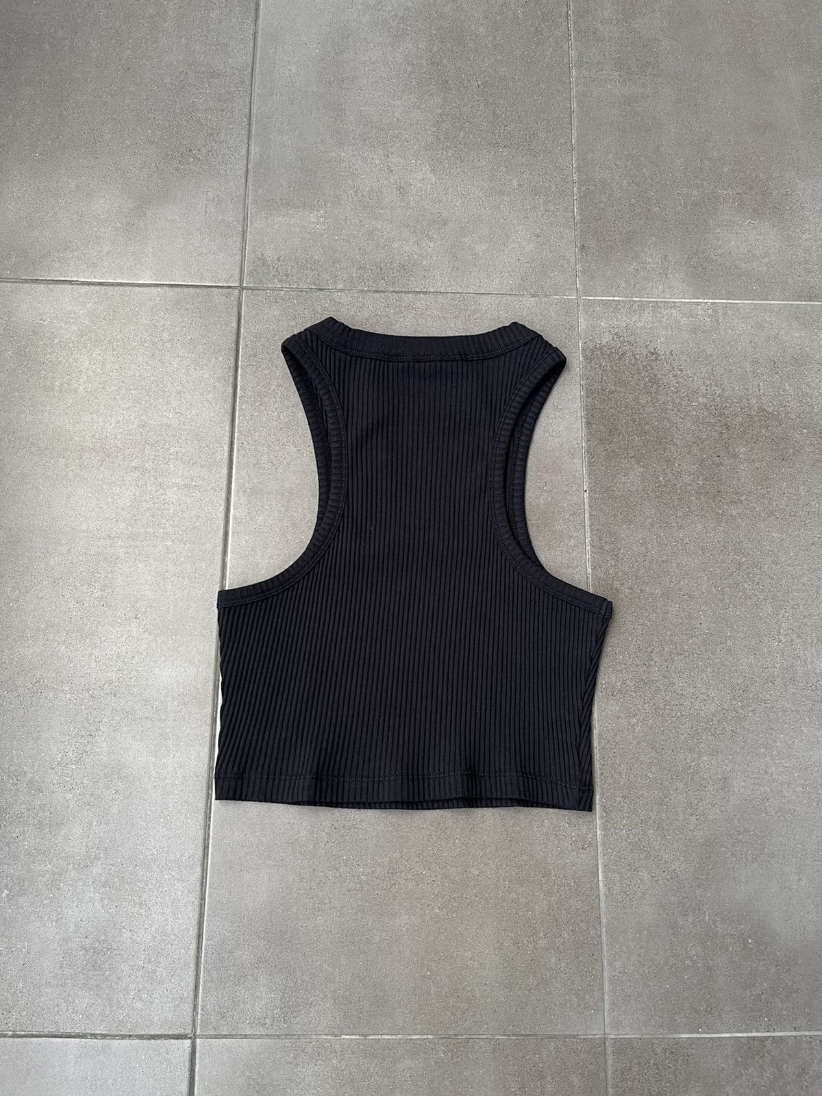 Han Kjobenhavn !DS! SS23 Han Kjobenhavn Light Ribbed Cropped Racer Top Size L / US 10 / IT 46 - 14 Thumbnail