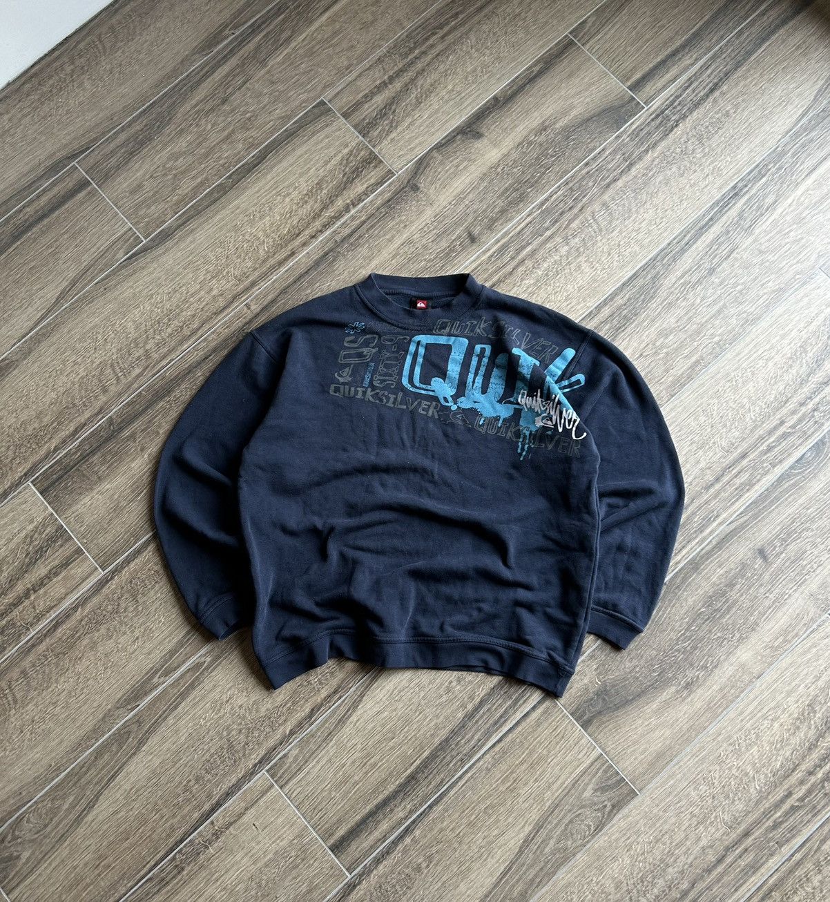 Quicksilver × Vintage Vintage Quicksilver big logo sweatshirt Mens y2k surf style Size US L / EU 52-54 / 3 - 1 Thumbnail