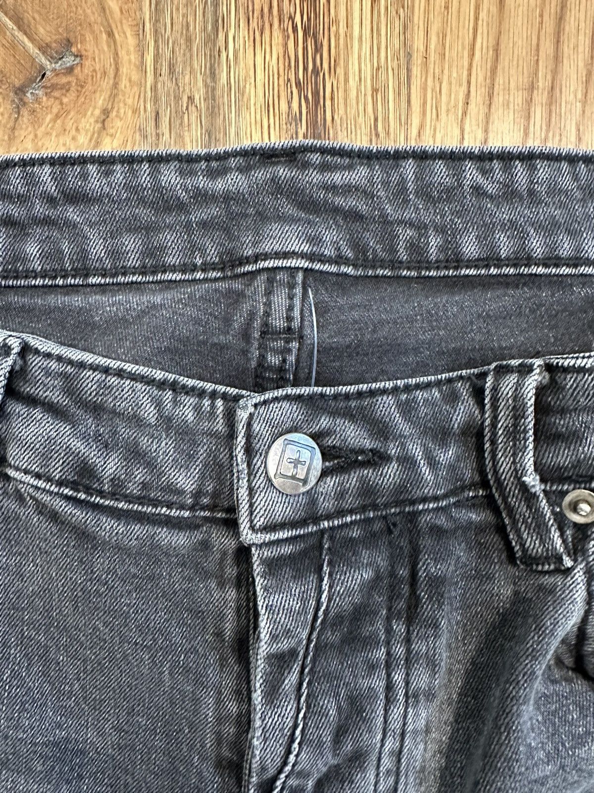 Ksubi Ksubi Knee Rip Patched Faded Black Denim Jeans Size 36 Size US 36 / EU 52 - 3 Thumbnail
