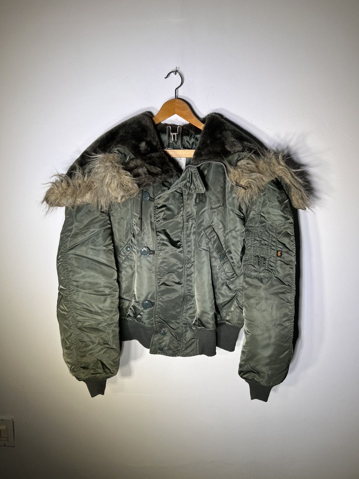 Alpha Industries Alpha Industries N-2B Vintage Bomber Jacket Size US XL / EU 56 / 4 - 1 Thumbnail