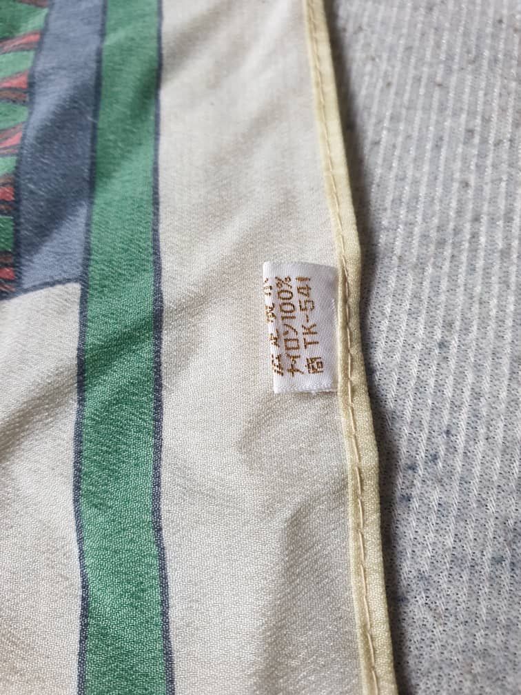 Japanese Brand Unammed Bird and abstract scarves Size ONE SIZE - 6 Thumbnail