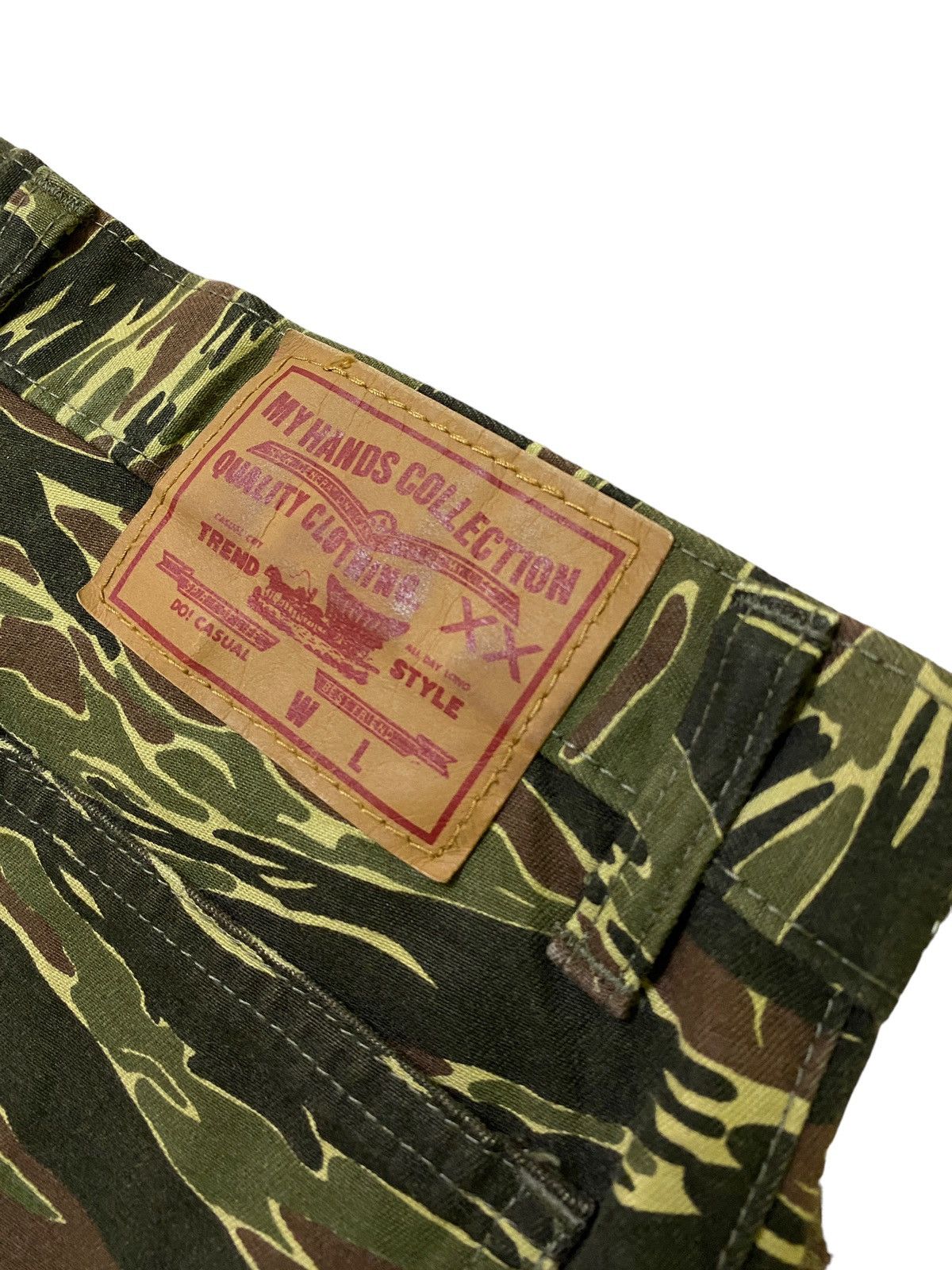 Japanese Brand × Vintage FLARED CAMOUFLAGE STYLE BELL BOTTOM BOOTCUT DENIM JEANS Size US 26 / EU 42 - 15 Thumbnail