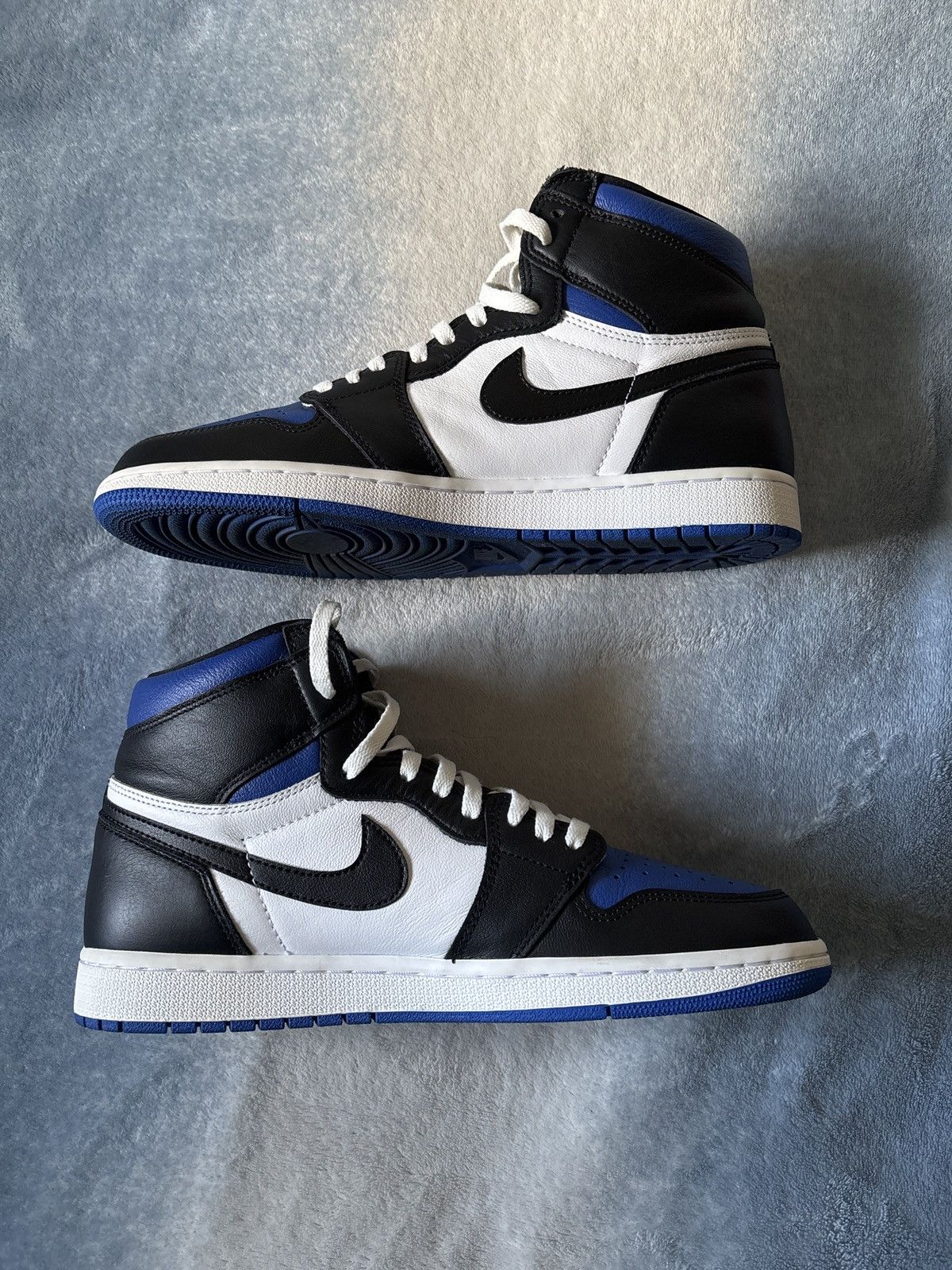 Jordan Brand Air Jordan 1 Retro High Royal Toe Size US 11 / EU 44 - 3 Thumbnail