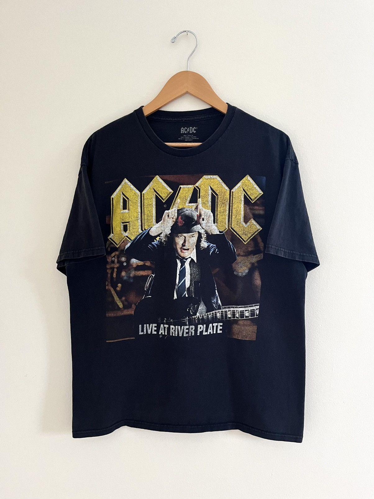 Band Tees © 2012 AC/DC ”LIVE AT RIVER PLATE” FADED T-SHIRT Size US XL / EU 56 / 4 - 1 Thumbnail
