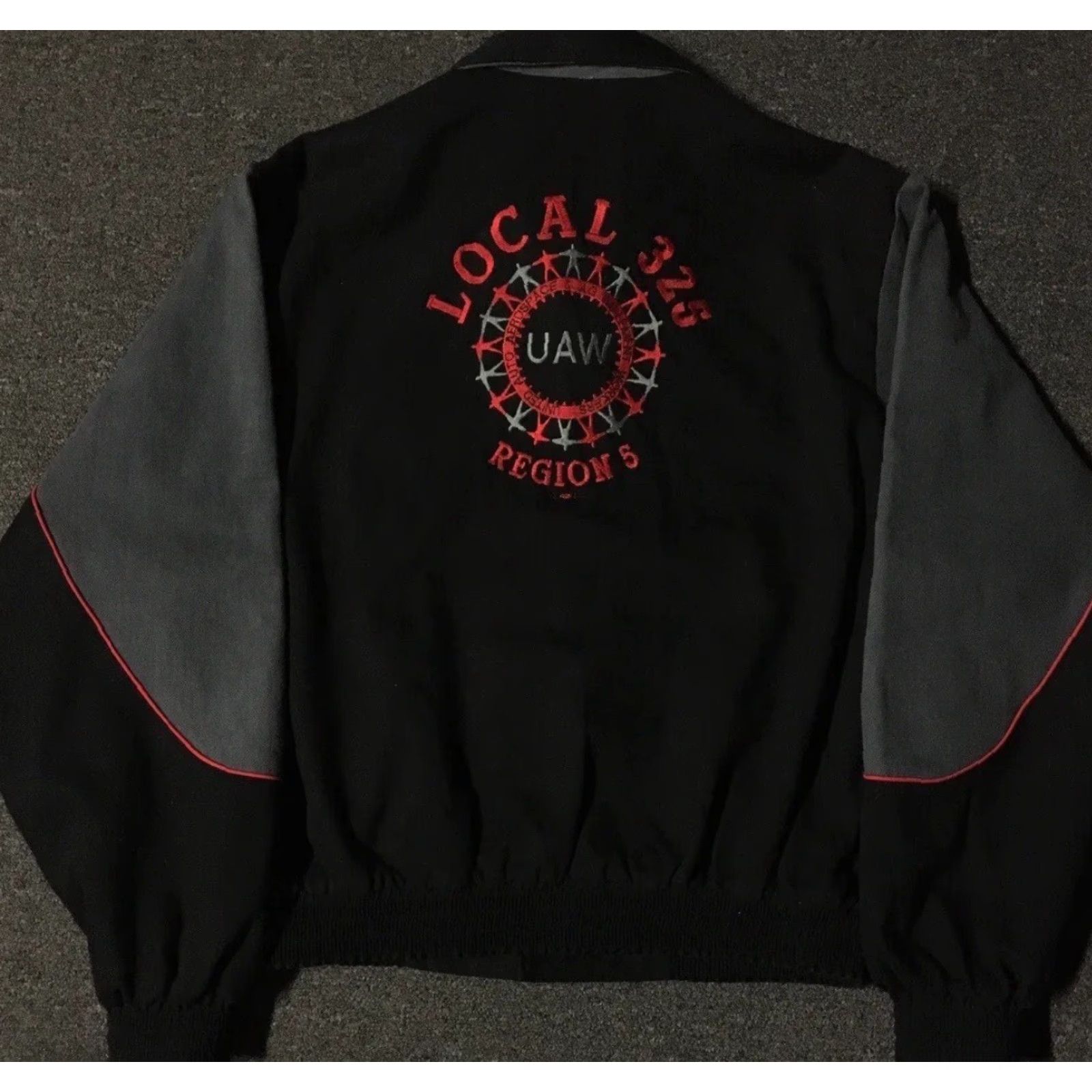 Ford VINTAGE Ford St Louis Plant UAW Worker Jacket L Men Black Mechanic Bomber Jacket USA Grunge 90s 80s Racing Cars USA Size US L / EU 52-54 / 3 - 2 Thumbnail