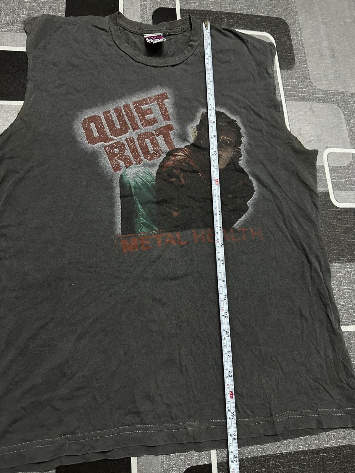 Band Tees × Vintage Vintage Quiet Riot Metal Health Sleeveless Shirt Size M Size US M / EU 48-50 / 2 - 4 Thumbnail