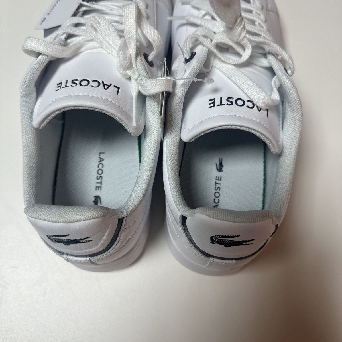 Lacoste New Lacoste Carnaby Pro Bl23 1 Mens White Leather, no box Size US 10 / EU 43 - 6 Thumbnail