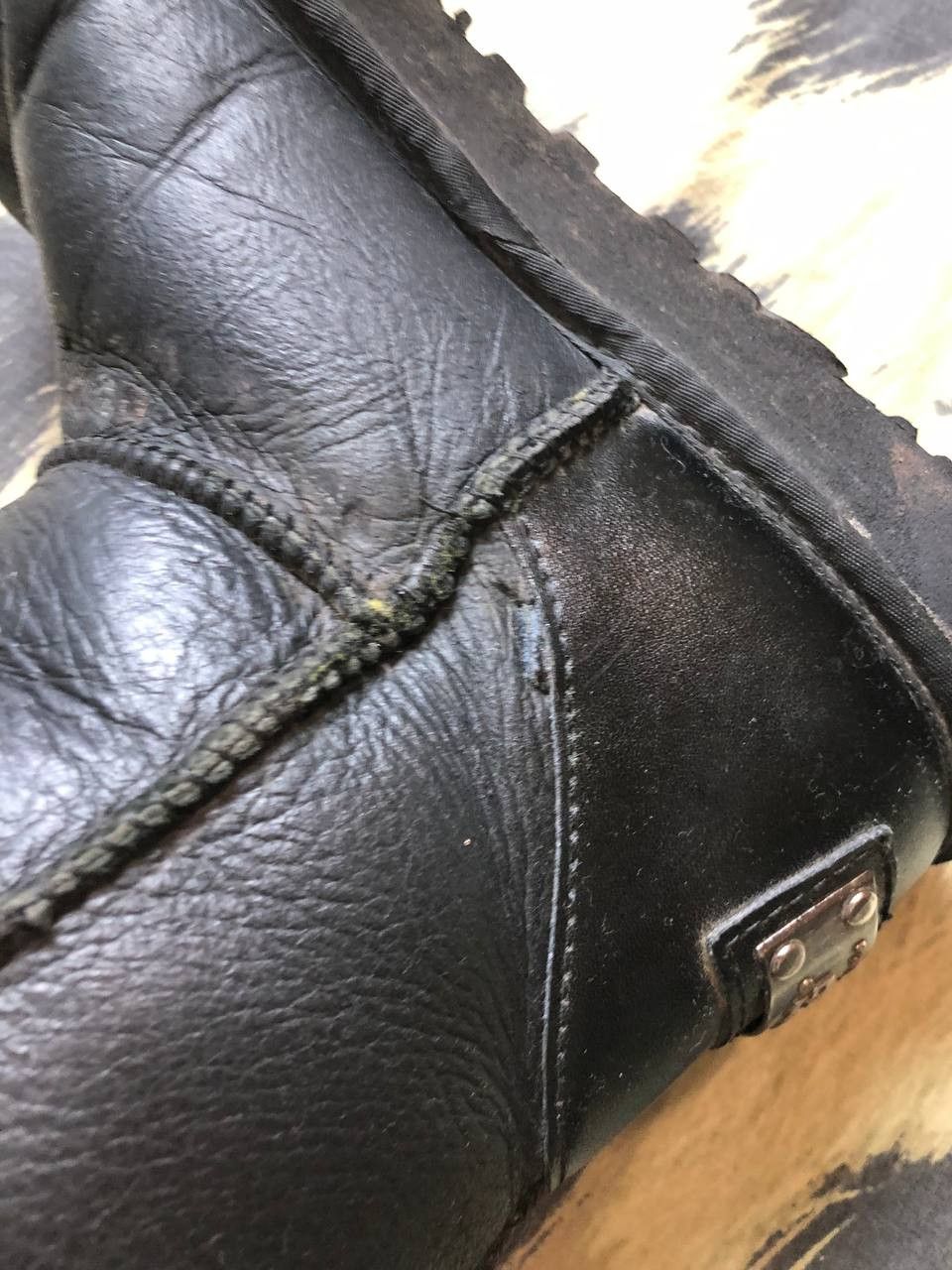 Ugg UGG Boots Classic Leather Design STREETWEAR Size US 9 / IT 39 - 15 Thumbnail
