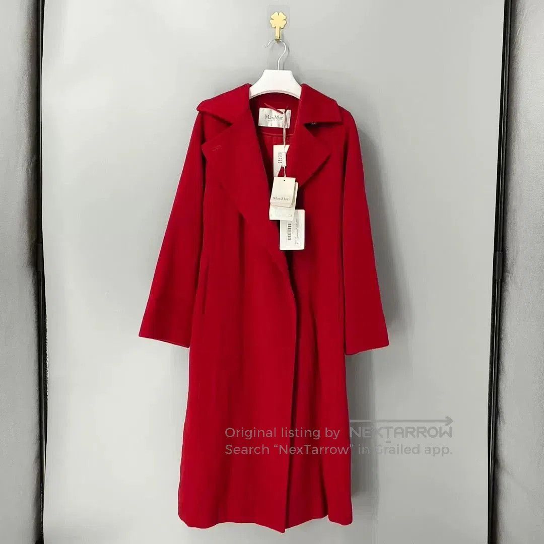 MaxMara Red Solid Lapel Belted Coat.