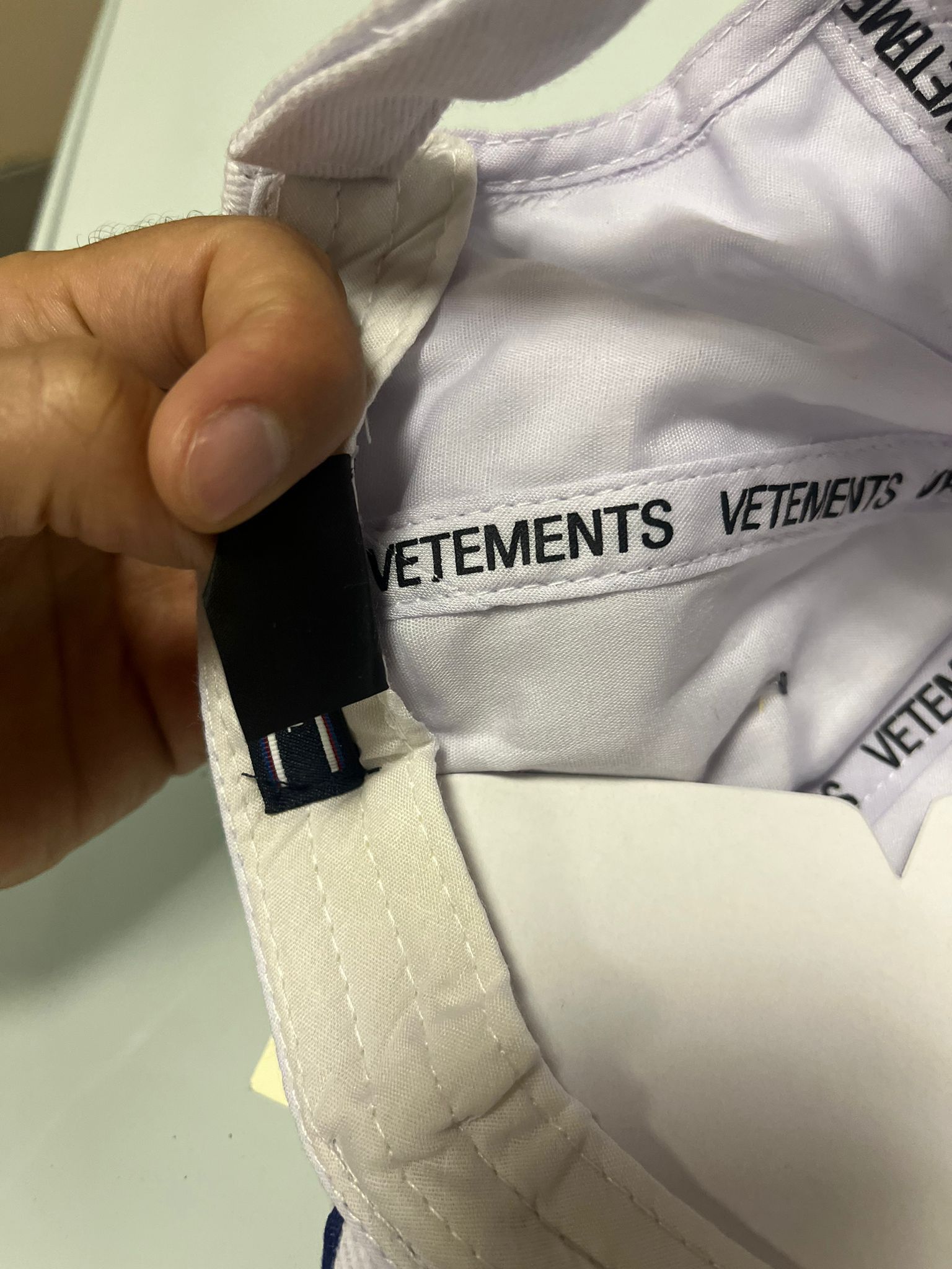 Tommy Hilfiger × Vetements Logo Embroidered Hat in Multicolor Size ONE SIZE - 11 Thumbnail