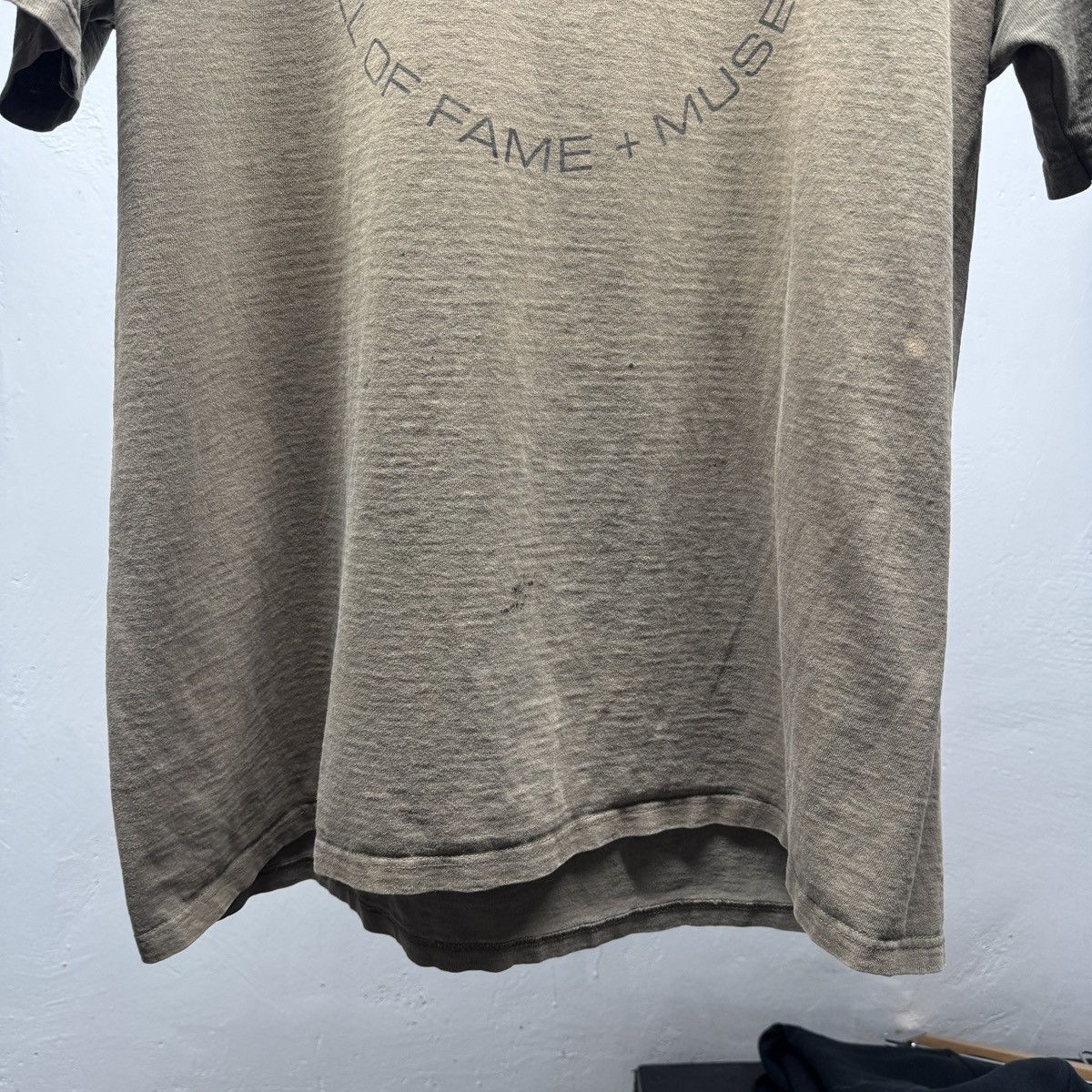 Vintage Thrashed Distressed Rock & Roll Museum Shirt ERD Grunge Size US XL / EU 56 / 4 - 6 Thumbnail