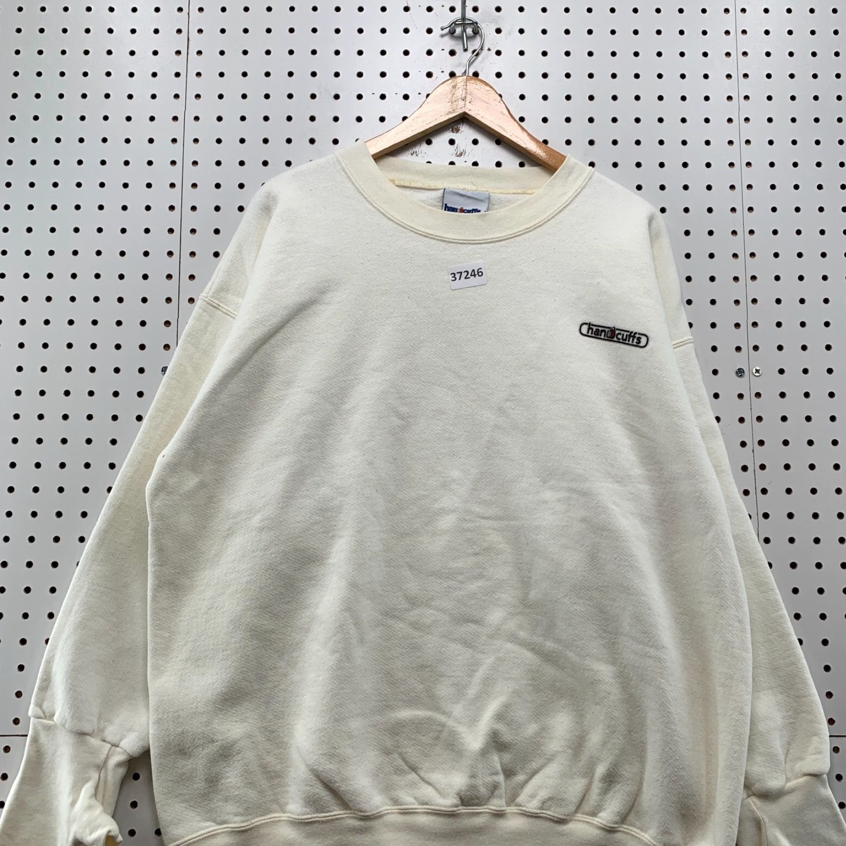 Vintage VINTAGE Handcuffs Sweatshirt Crewneck Mens XL White 90s Graphic Print Thumbholes Mens Sweatshirt 90s Men XL White Size US XL / EU 56 / 4 - 2 Thumbnail