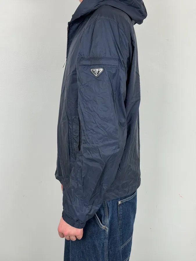 Prada SS2017 Prada Navy Logo Shoulder Patch Windbreaker Jacket Size US M / EU 48-50 / 2 - 3 Thumbnail