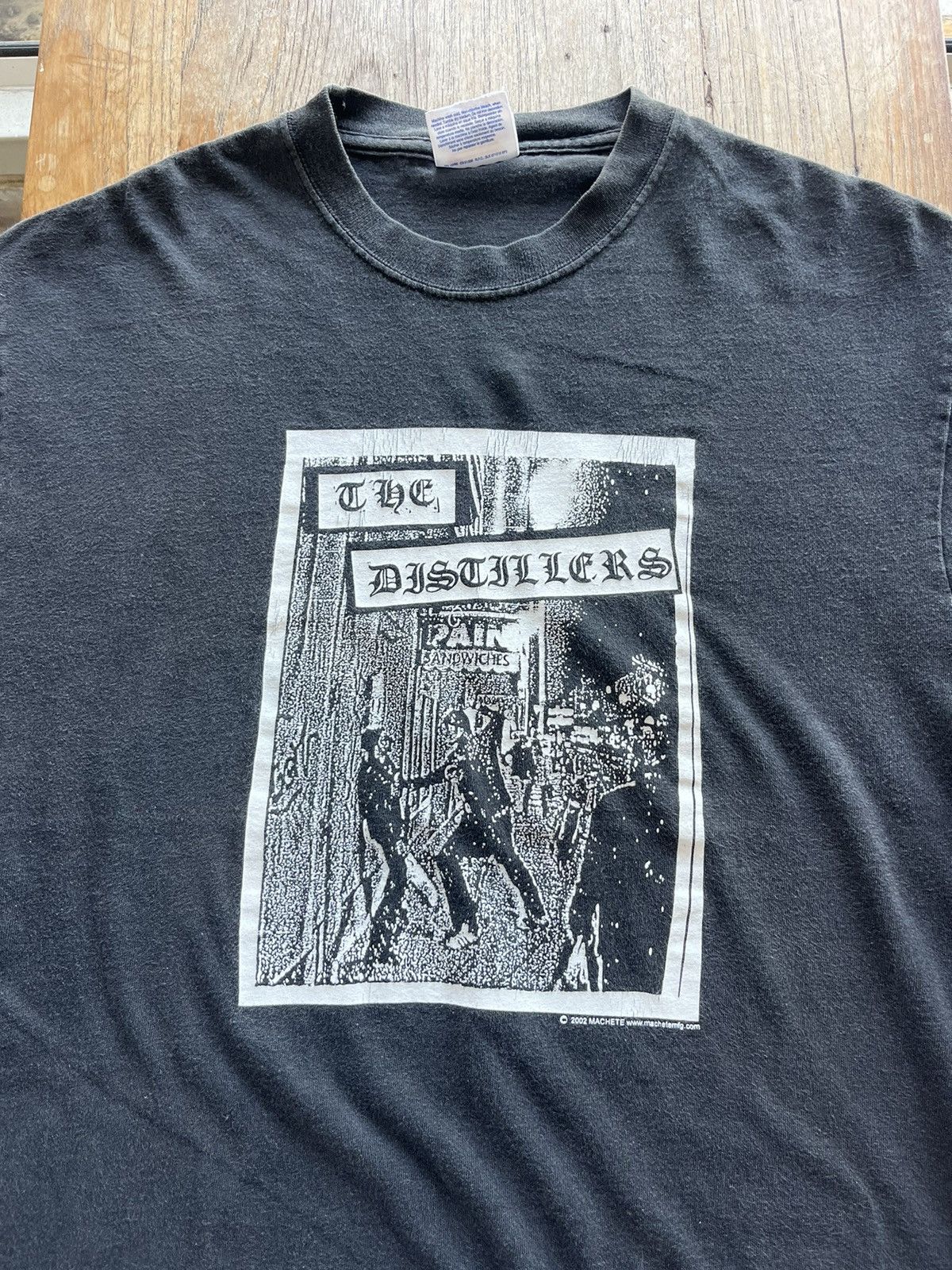 Band Tees × Vintage Vintage The Distillers Punks Band 2002’s Machete Tshirt Size US M / EU 48-50 / 2 - 3 Thumbnail