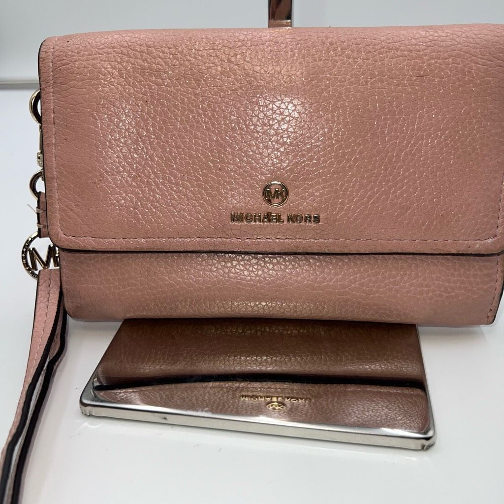 Michael Kors Long Wallet/Phone Holder Wristlet in Blush Soft Leather