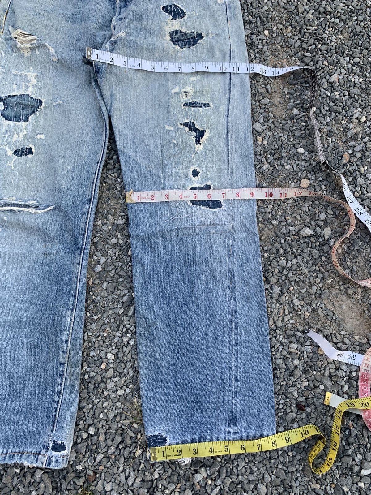 Levi's Vintage Clothing VINTAGE LEVI'S 501 BIG E #555 SELVEDGE DISTRESSED DENIM Size US 30 / EU 46 - 19 Thumbnail