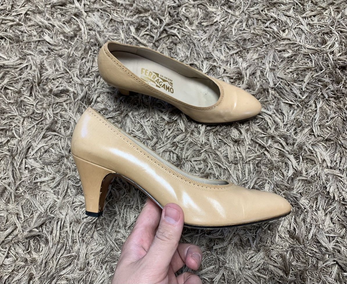 Salvatore Ferragamo Salvatore Ferragamo womens shoes 7.5 size Size US 7.5 / IT 37.5 - 2 Thumbnail